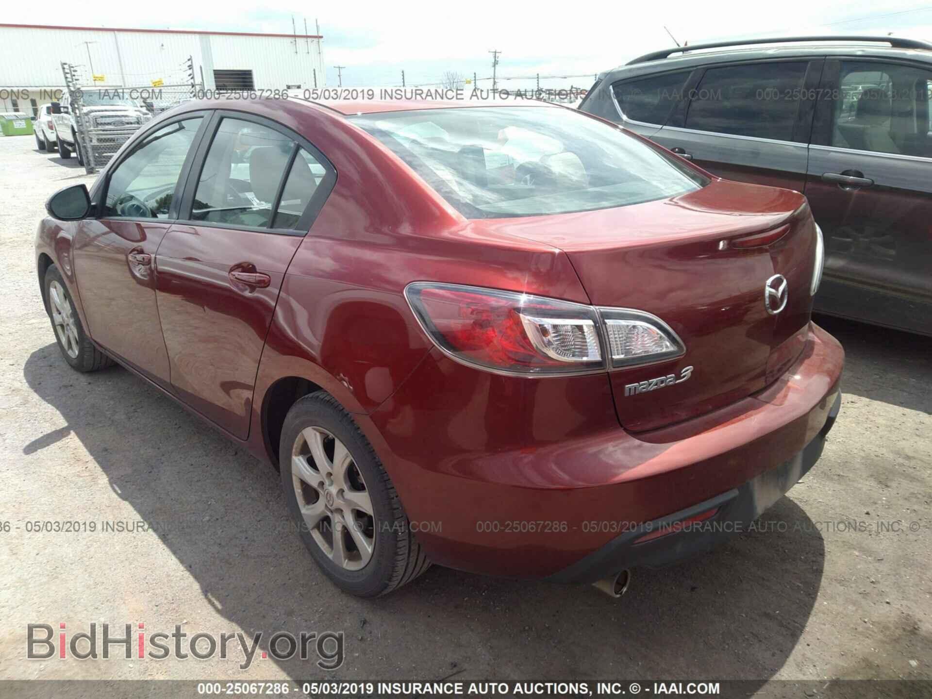 2011 MAZDA 3 - VIN: JM1BL1VF4B1474677 - Фото 3