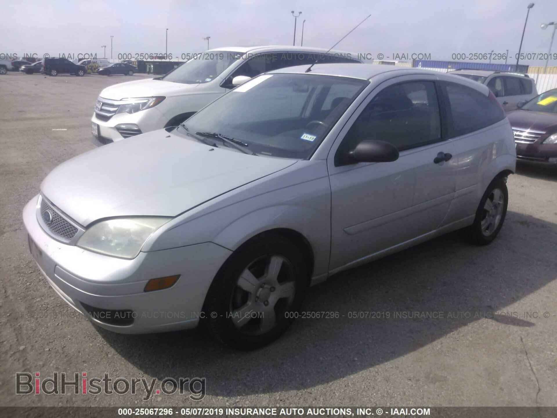 2005 FORD FOCUS - VIN: 3FAFP31N95R131409 - Фото 2