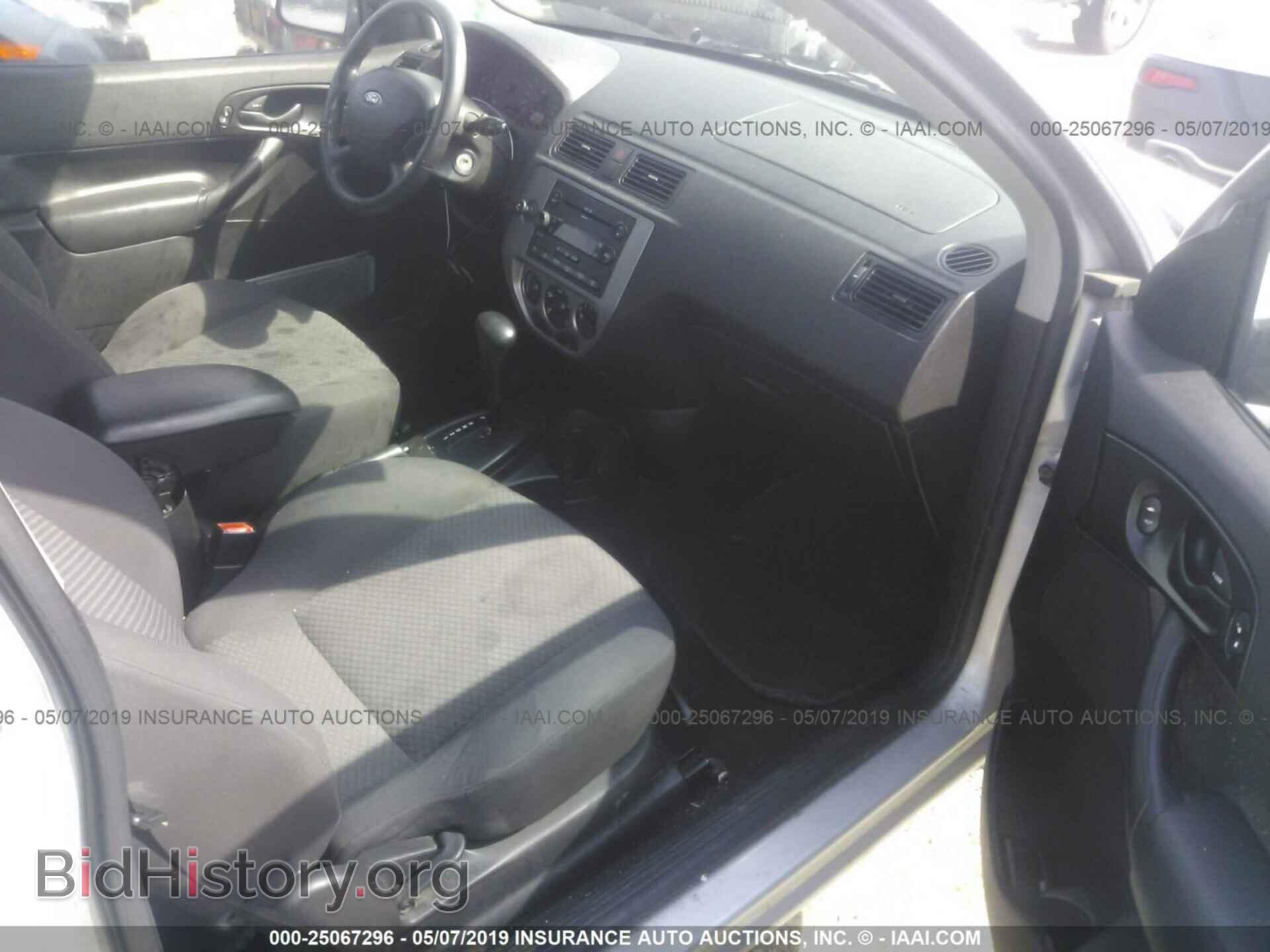 2005 FORD FOCUS - VIN: 3FAFP31N95R131409 - Фото 5