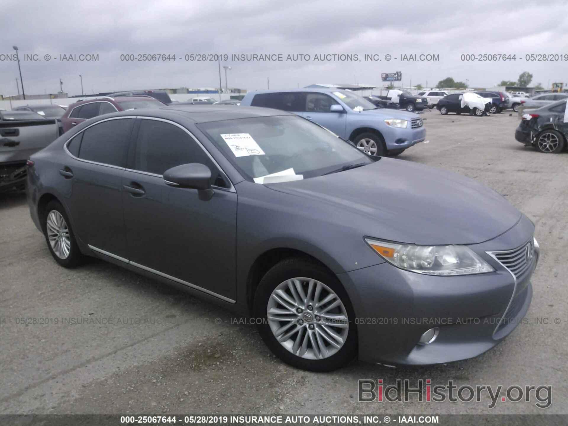 Photo JTHBK1GG9D2069600 - LEXUS ES 2013