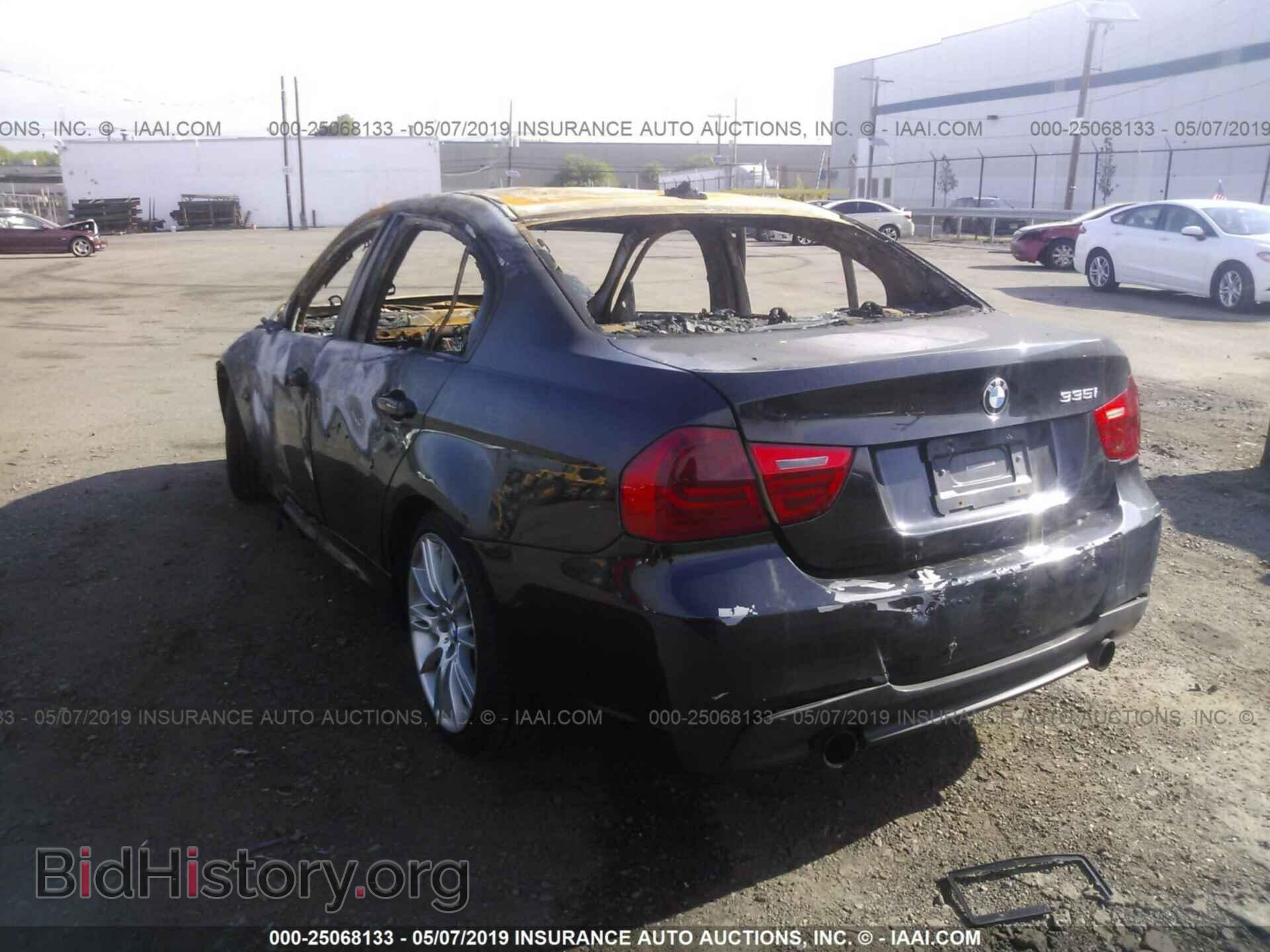 2011 BMW 335 - VIN: WBAPL5C52BA919941 - Фото 3