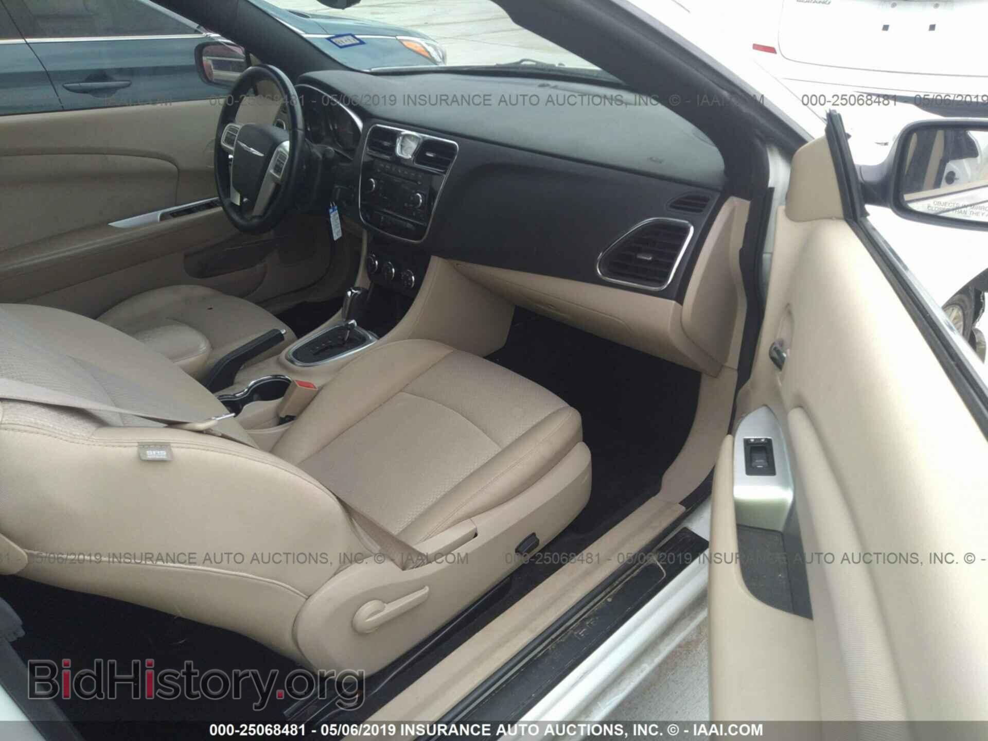 2011 CHRYSLER 200 - VIN: 1C3BC2EB5BN616096 - Фото 5