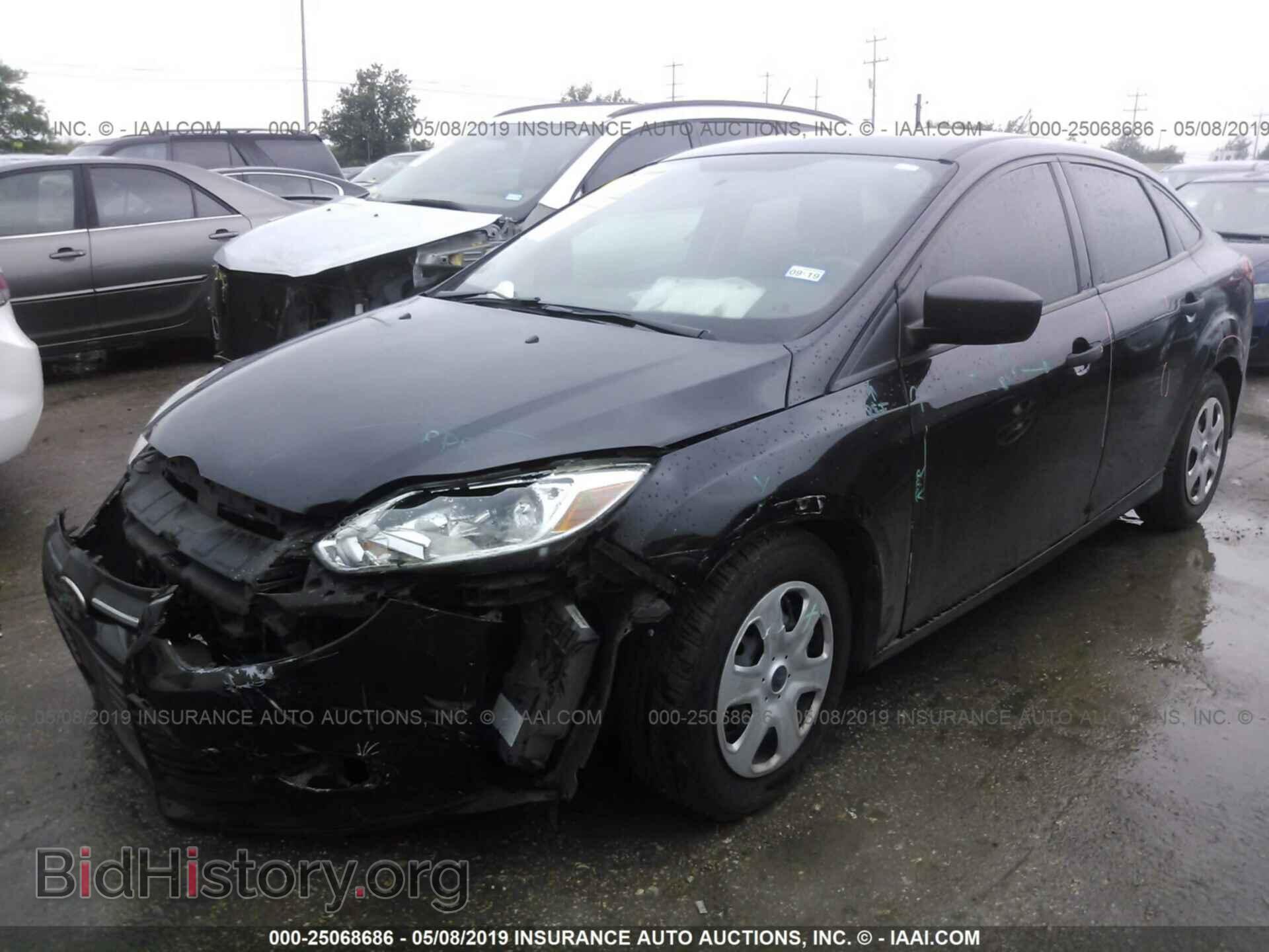 2013 FORD FOCUS - VIN: 1FADP3E25DL381122 - Photo 2