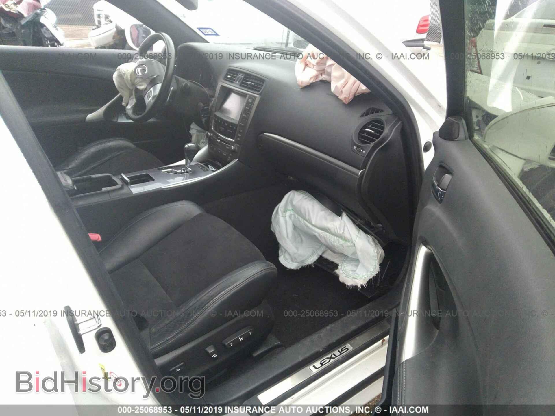 2011 LEXUS IS - VIN: JTHBF5C26B5137174 - Фото 5
