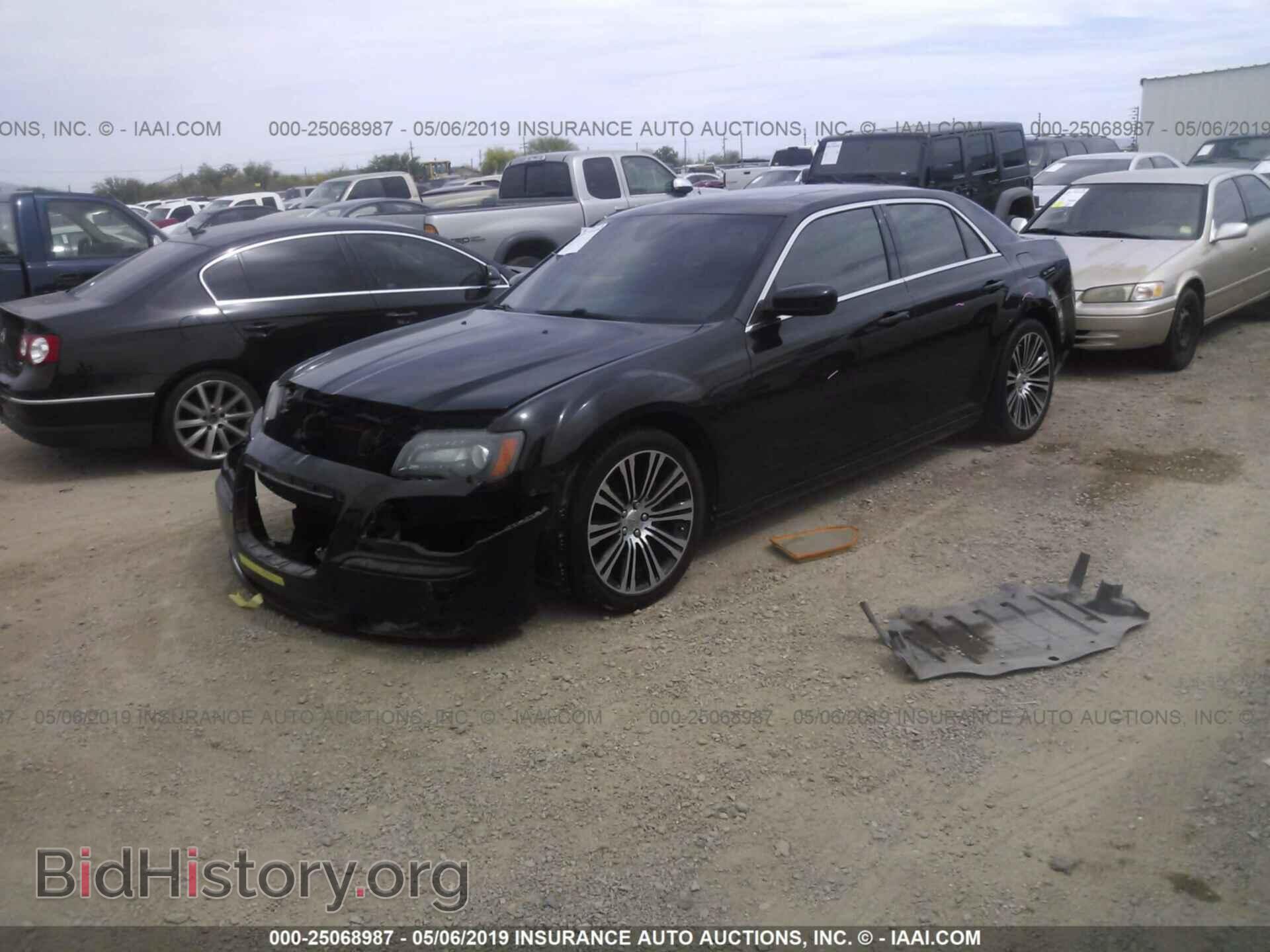 2012 CHRYSLER 300 - VIN: 2C3CCADT3CH245555 - Фото 2