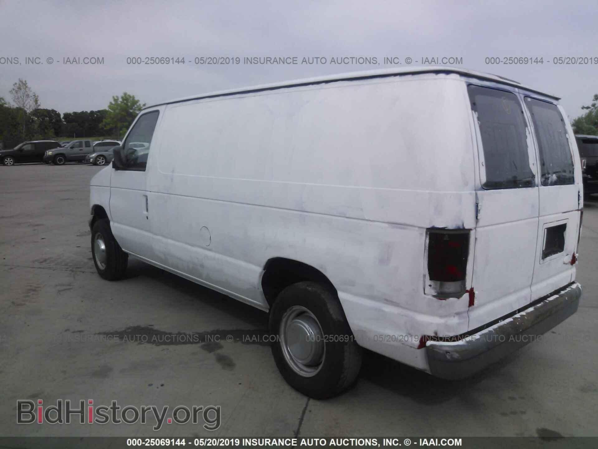 2000 FORD ECONOLINE - VIN: 1FTNE24L2YHA44571 - Фото 3