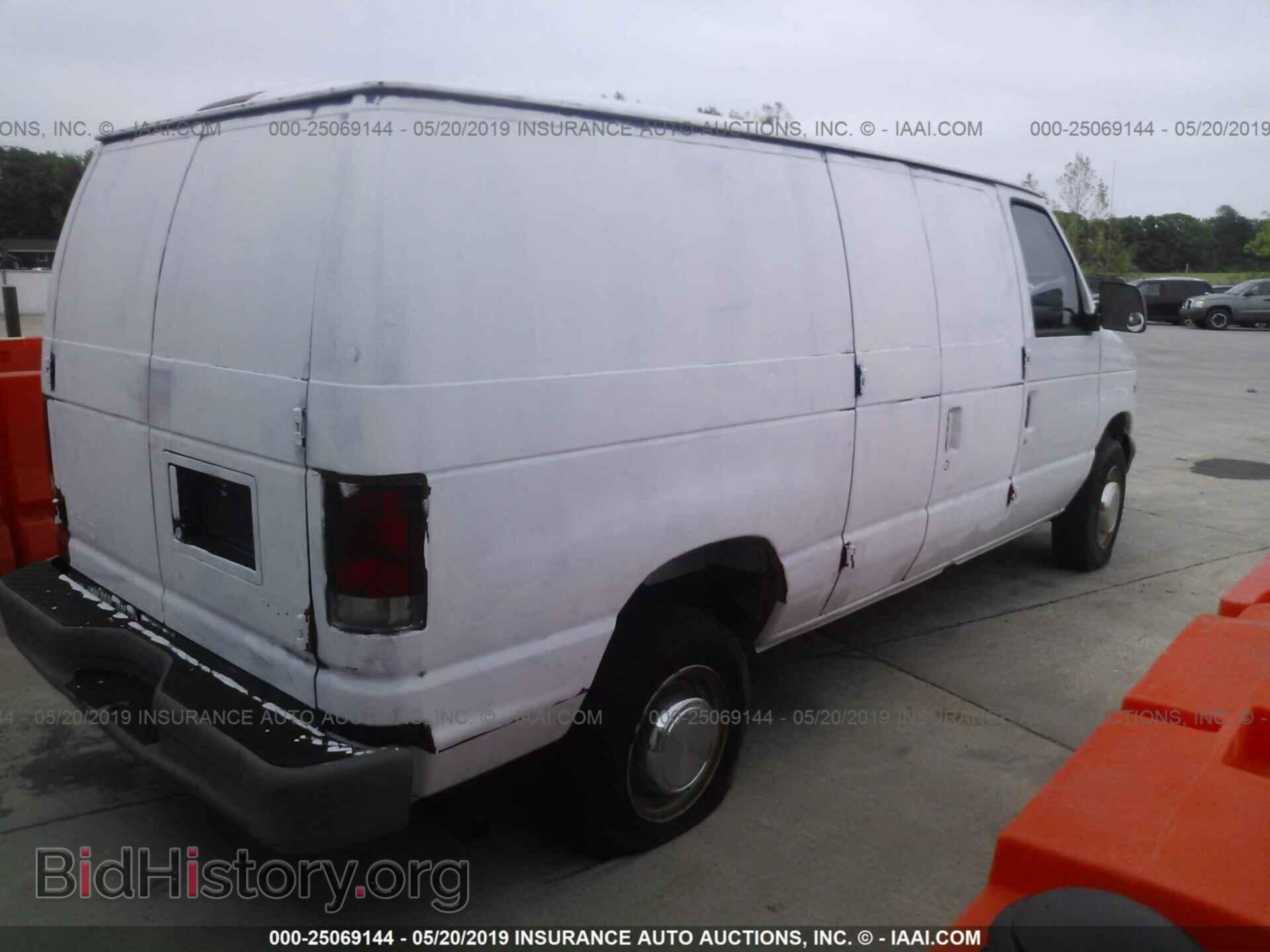 2000 FORD ECONOLINE - VIN: 1FTNE24L2YHA44571 - Фото 4