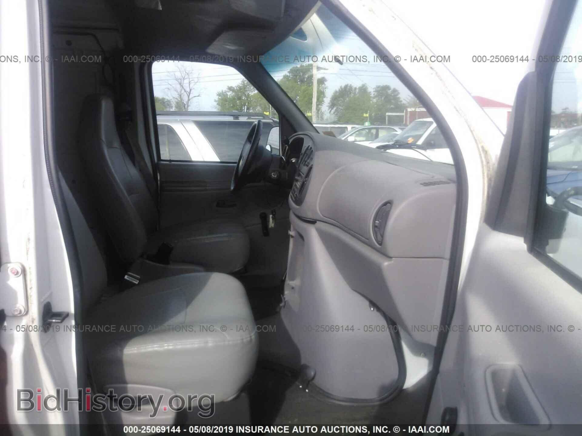 2000 FORD ECONOLINE - VIN: 1FTNE24L2YHA44571 - Фото 5
