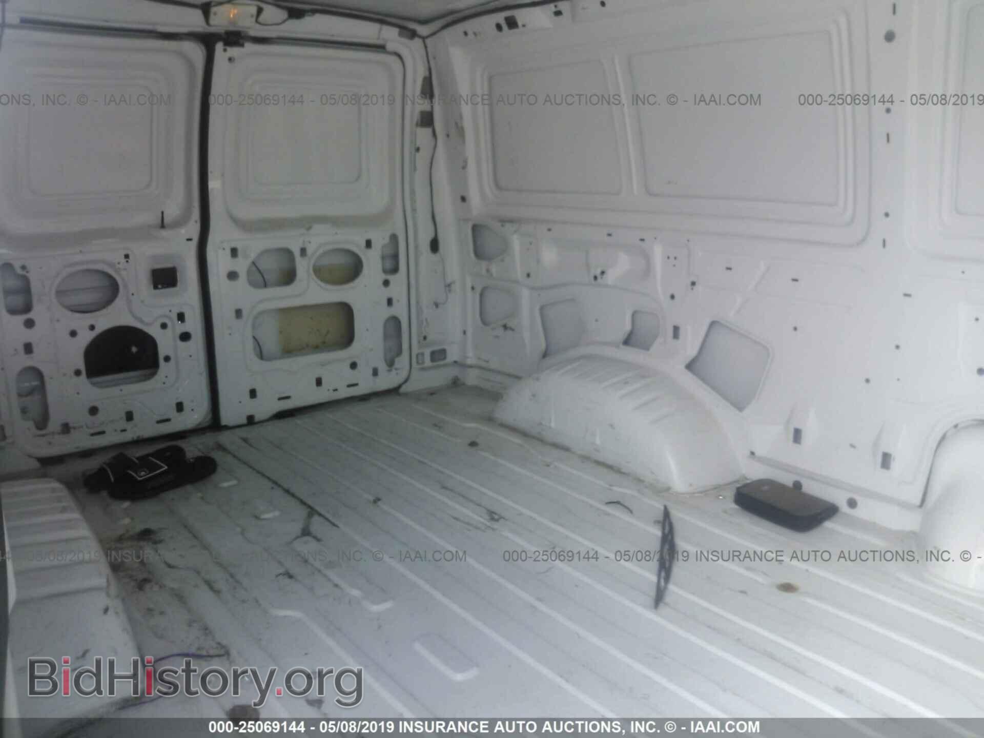 2000 FORD ECONOLINE - VIN: 1FTNE24L2YHA44571 - Фото 8