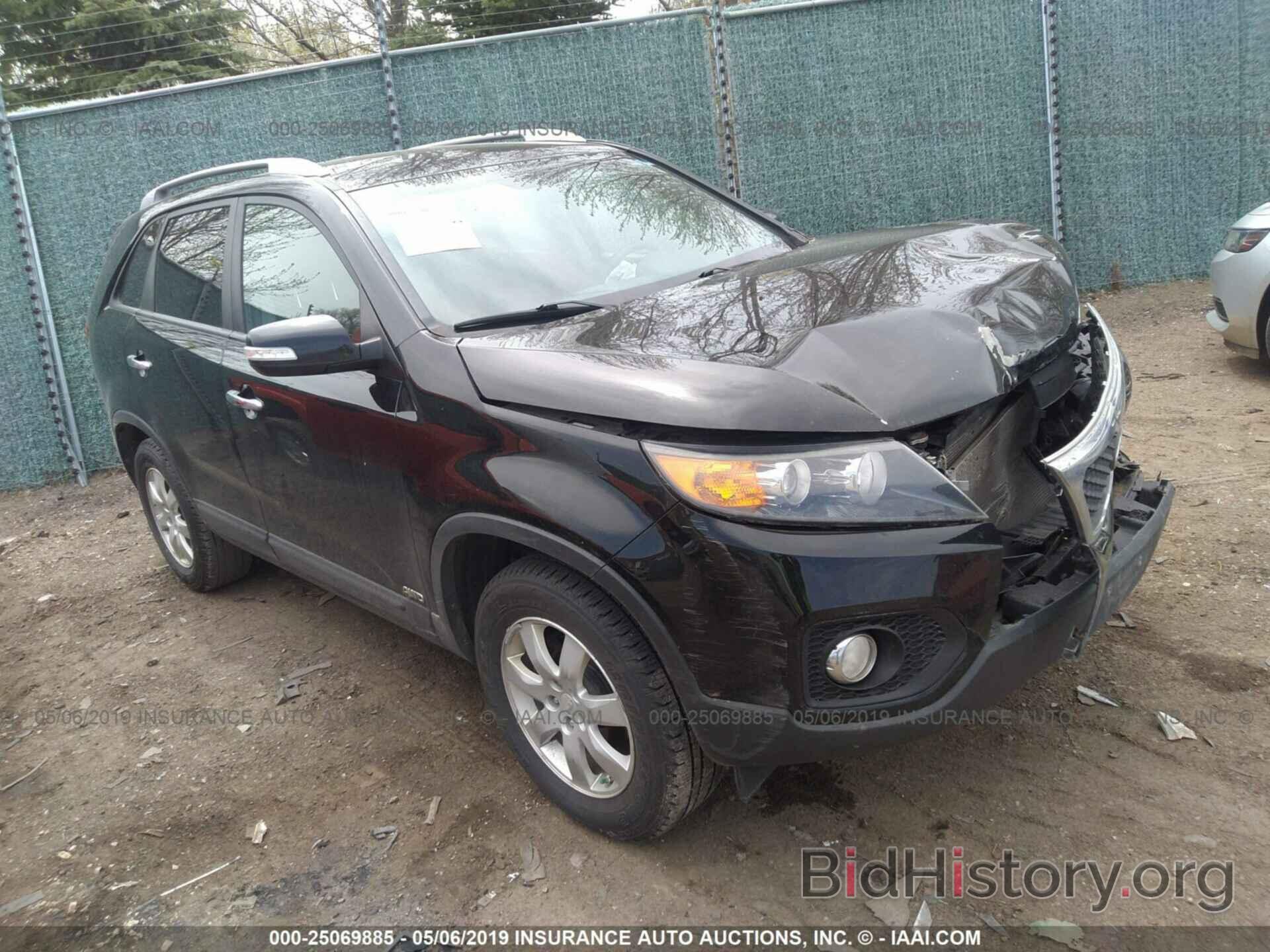 Photo 5XYKTCA17BG153898 - KIA SORENTO 2011