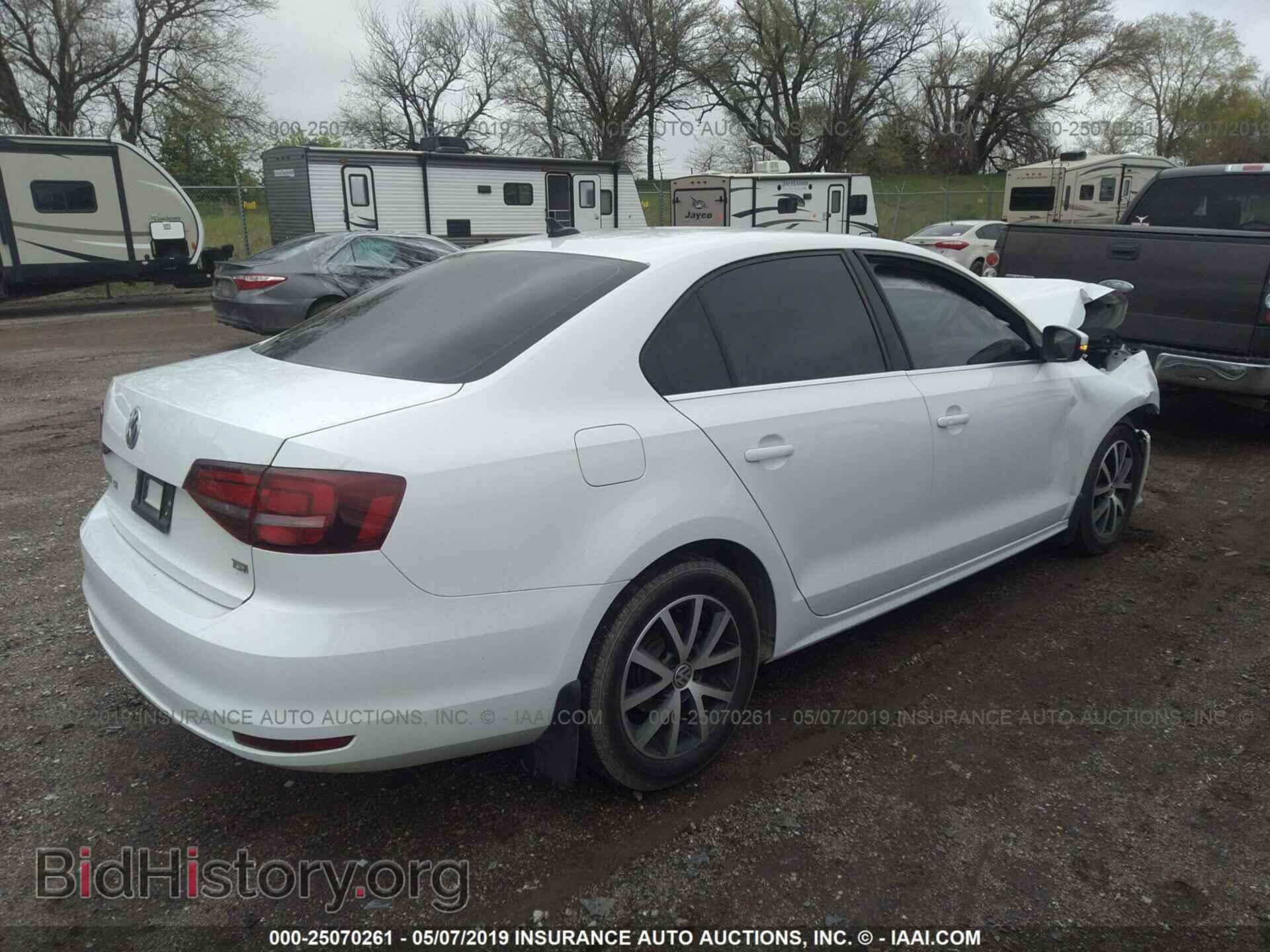 2017 VOLKSWAGEN JETTA - VIN: 3VWB67AJ2HM314634 - Photo 4