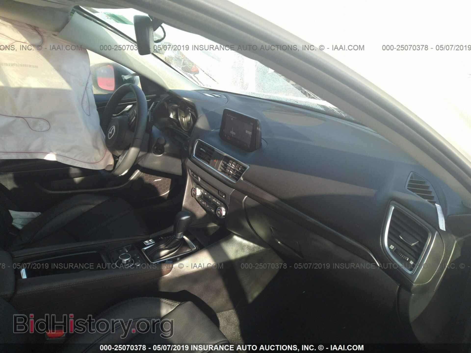 2018 MAZDA 3 - VIN: 3MZBN1M36JM229461 - Фото 5