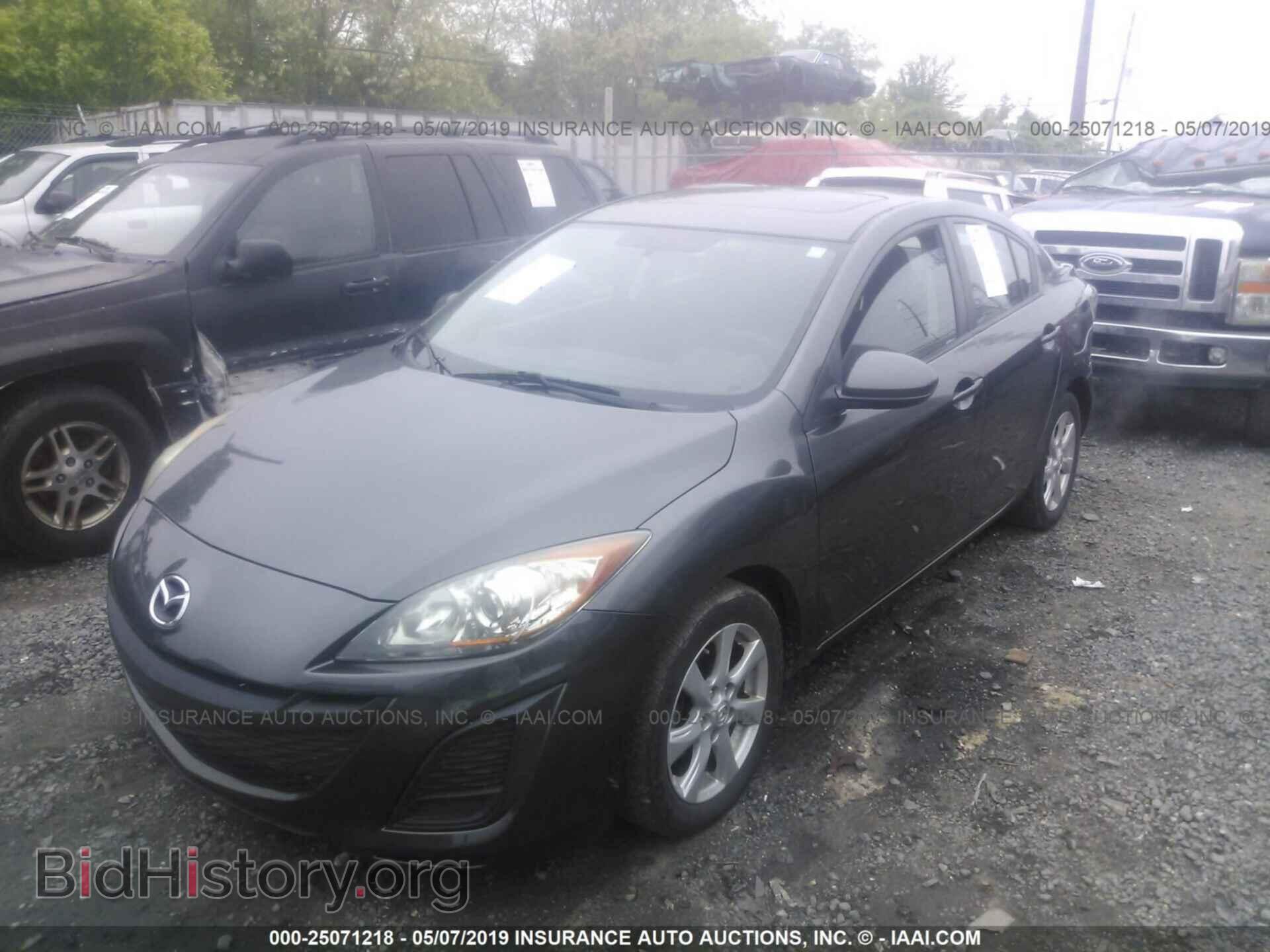 2011 MAZDA 3 - VIN: JM1BL1VG2B1407469 - Photo 2