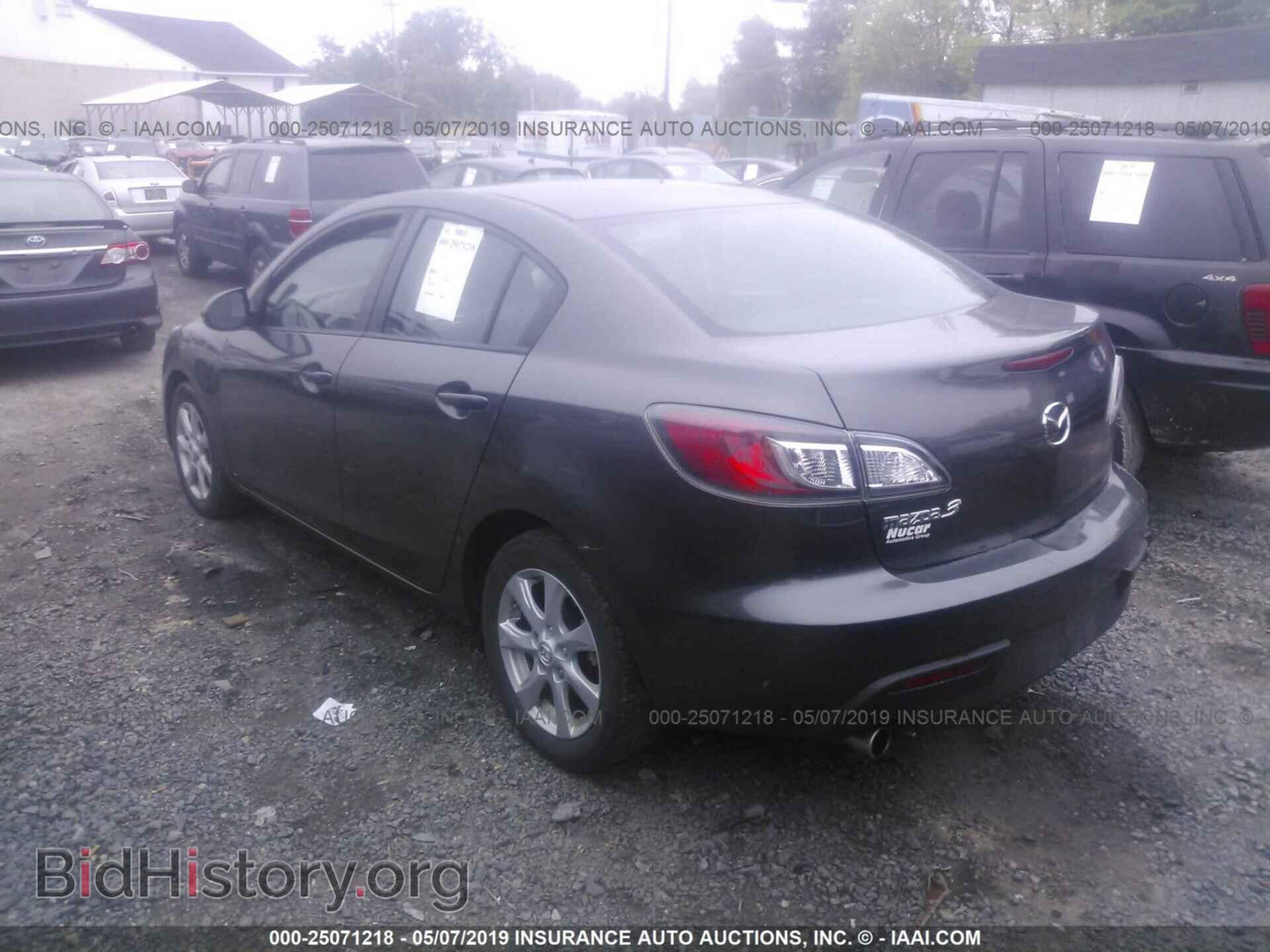 2011 MAZDA 3 - VIN: JM1BL1VG2B1407469 - Photo 3