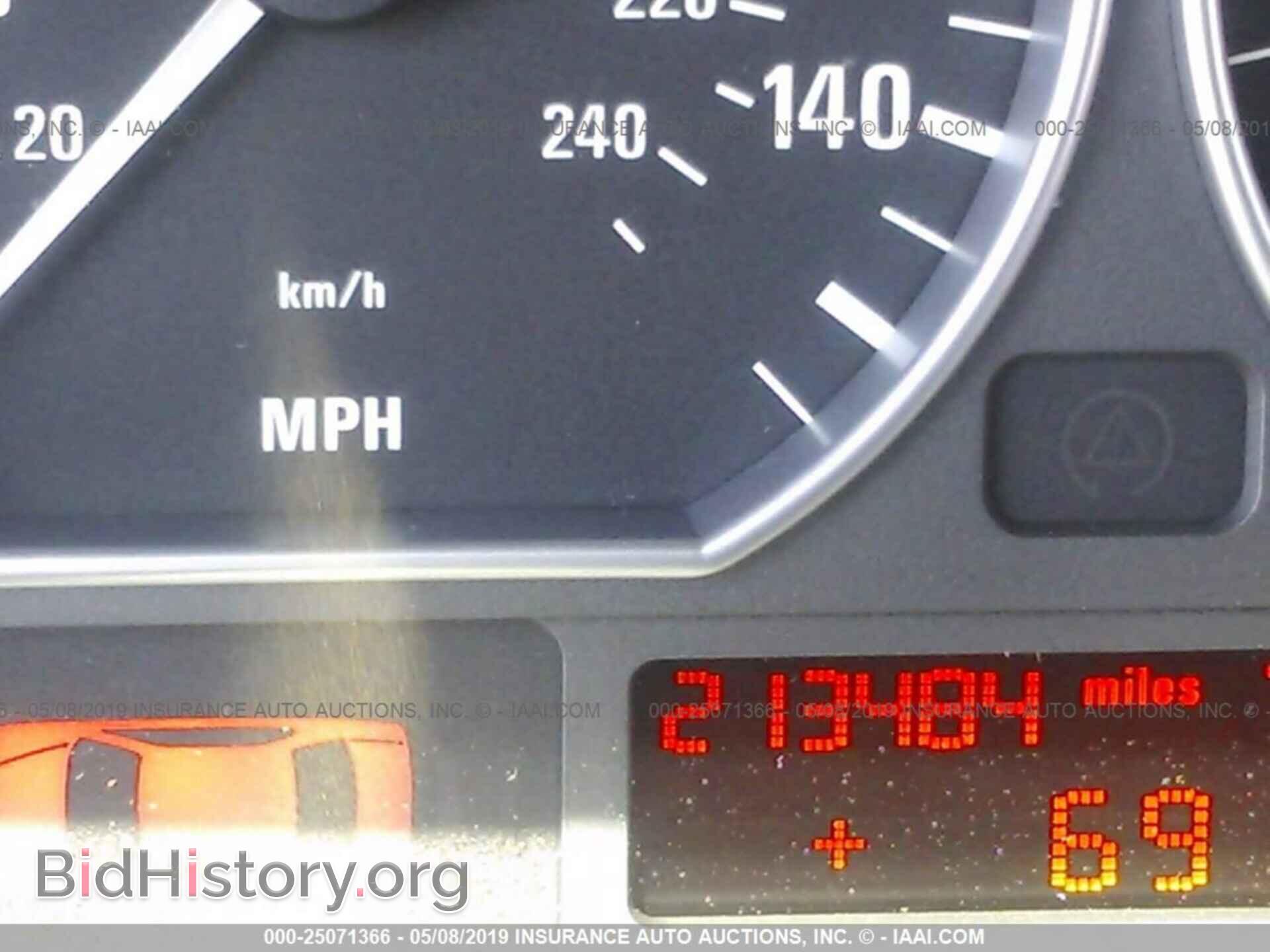 2003 BMW 330 - VIN: WBAEV53423KM03342 - Фото 7