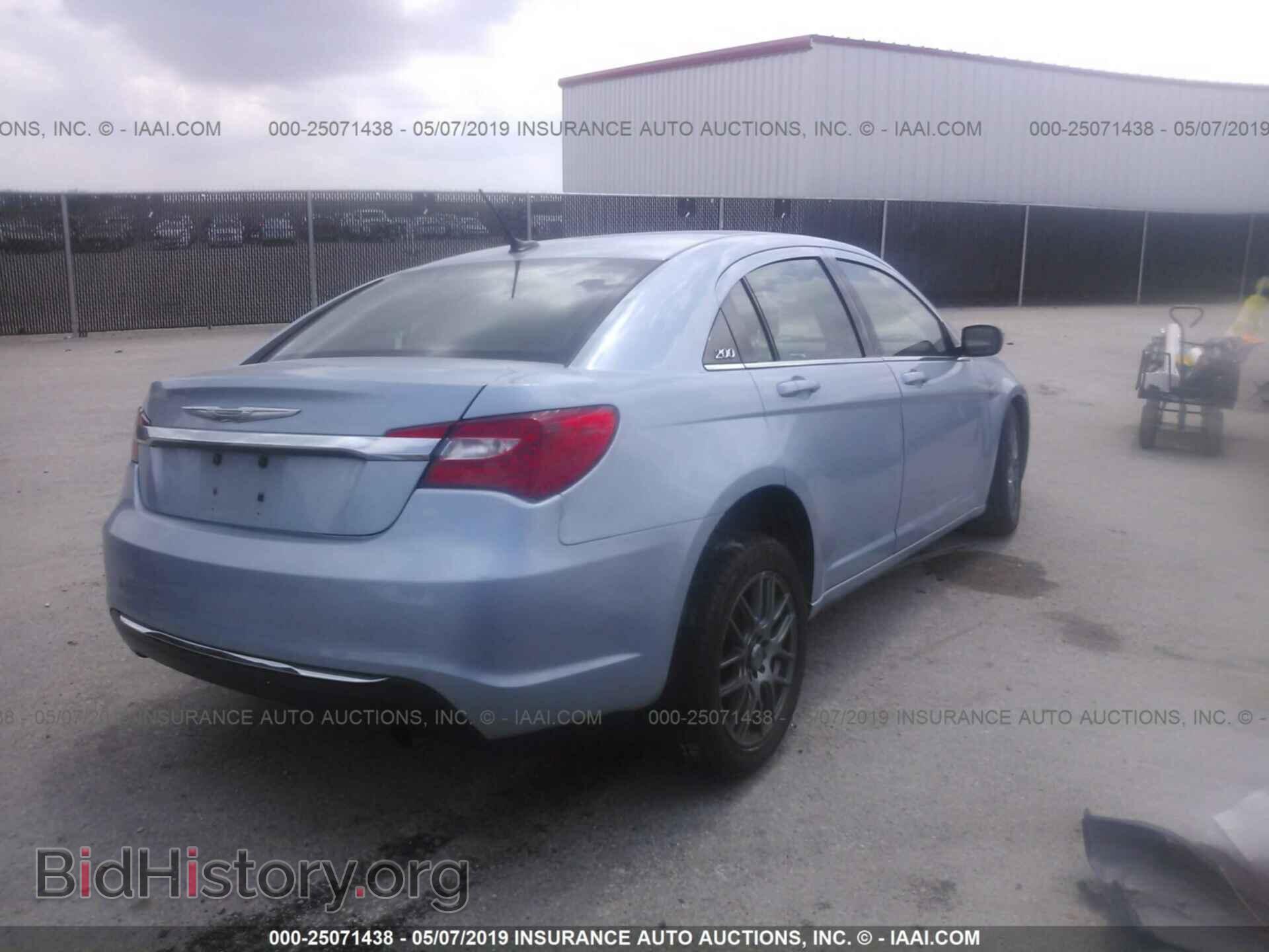 2012 CHRYSLER 200 - VIN: 1C3CCBAB4CN138359 - Фото 4