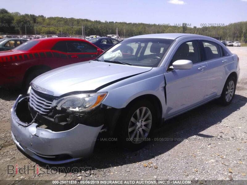 2012 Chrysler 200 (VIN 1C3CCBBB2CN267585) — фото 2 из 10