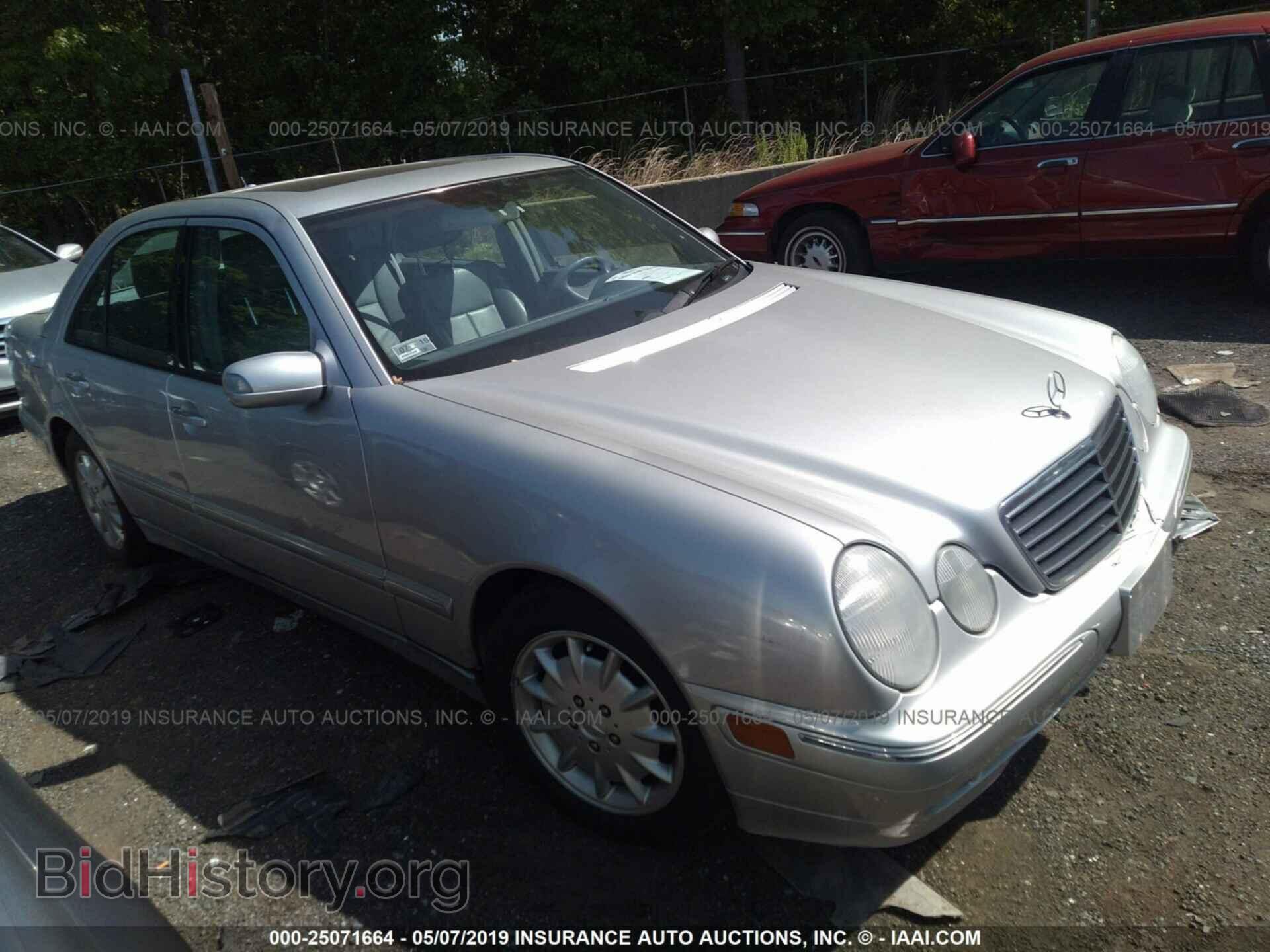 Photo WDBJF65J2YB102647 - MERCEDES-BENZ E 2000