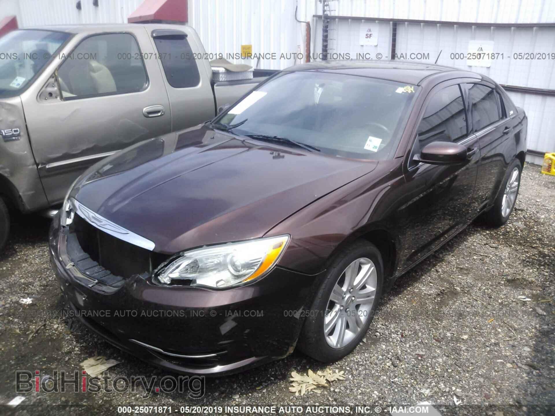 2013 CHRYSLER 200 - VIN: 1C3CCBBB3DN674509 - Photo 2