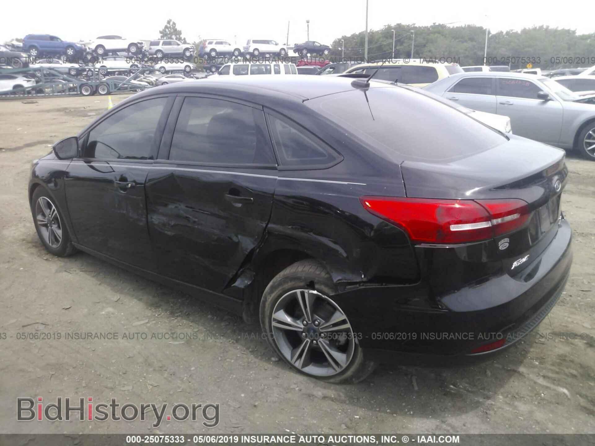 2017 FORD FOCUS - VIN: 1FADP3FE4HL252058 - Фото 3