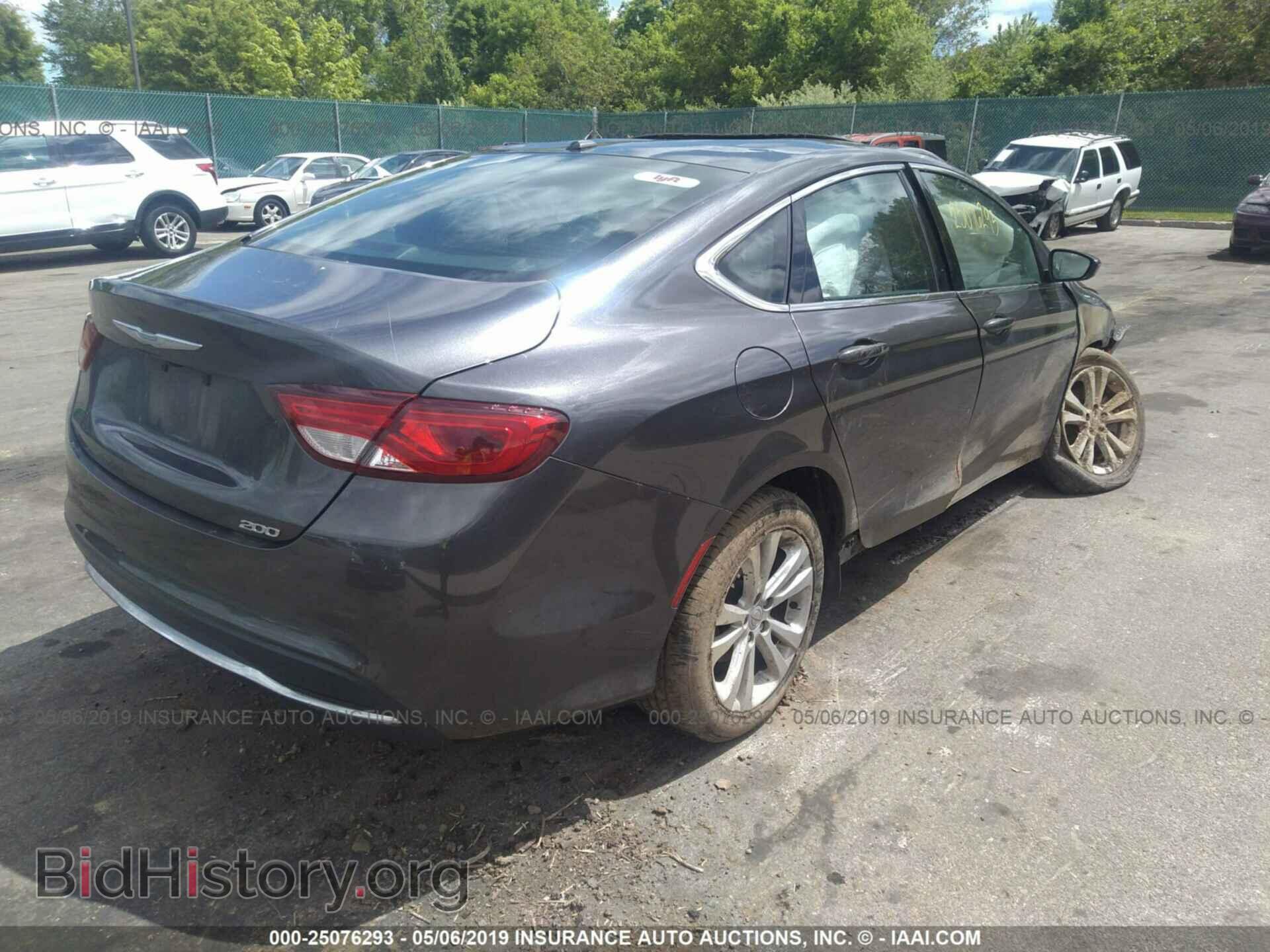2015 CHRYSLER 200 - VIN: 1C3CCCAB0FN631448 - Photo 4