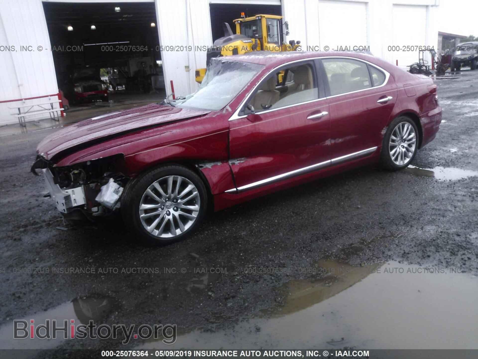 2015 LEXUS LS - VIN: JTHBL5EF8F5134310 - Photo 2