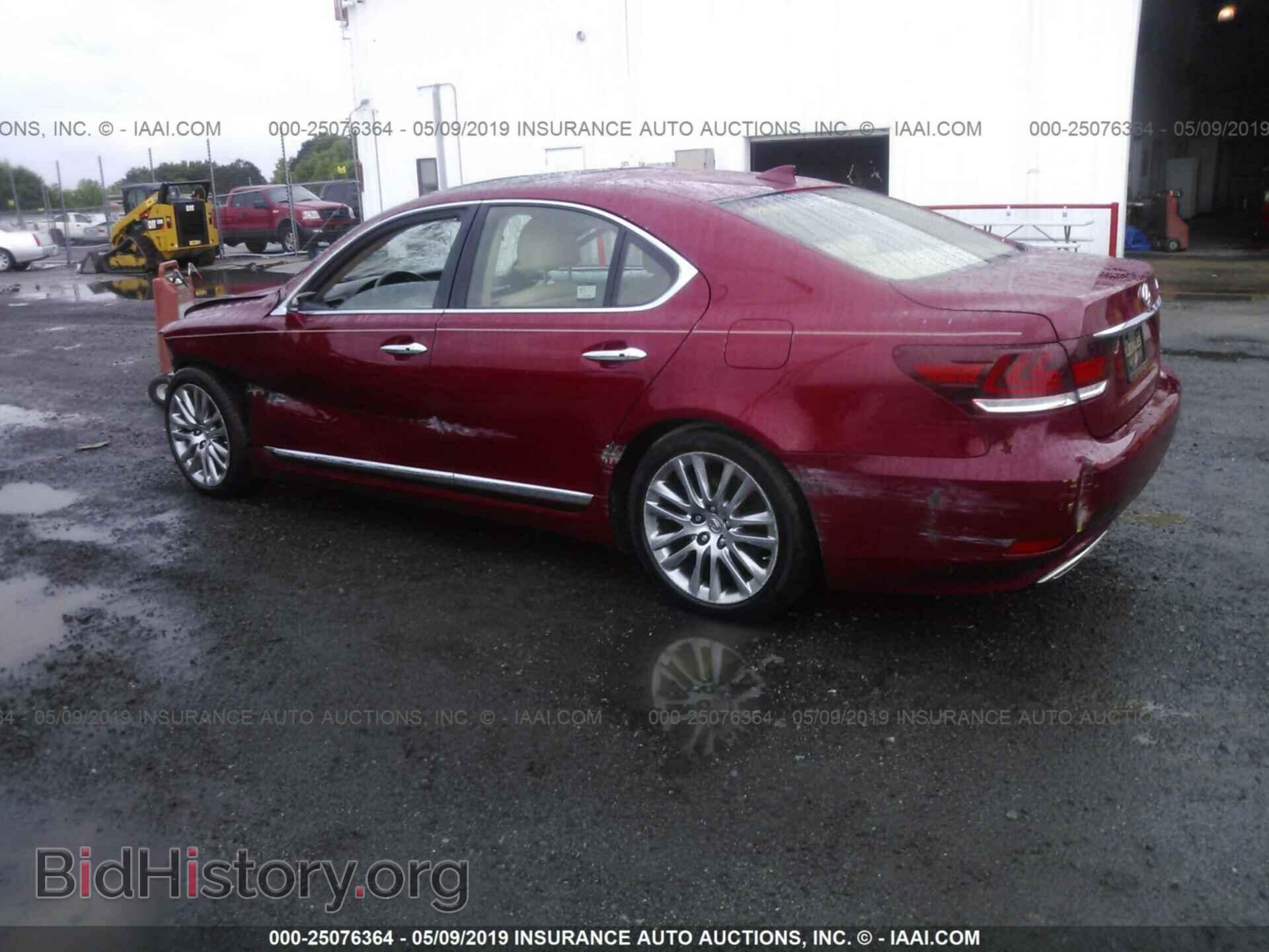 2015 LEXUS LS - VIN: JTHBL5EF8F5134310 - Photo 3
