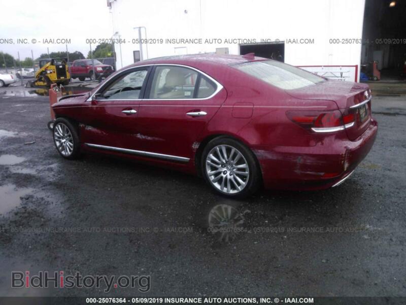 2015 Lexus LS (VIN JTHBL5EF8F5134310) — фото 3 из 10