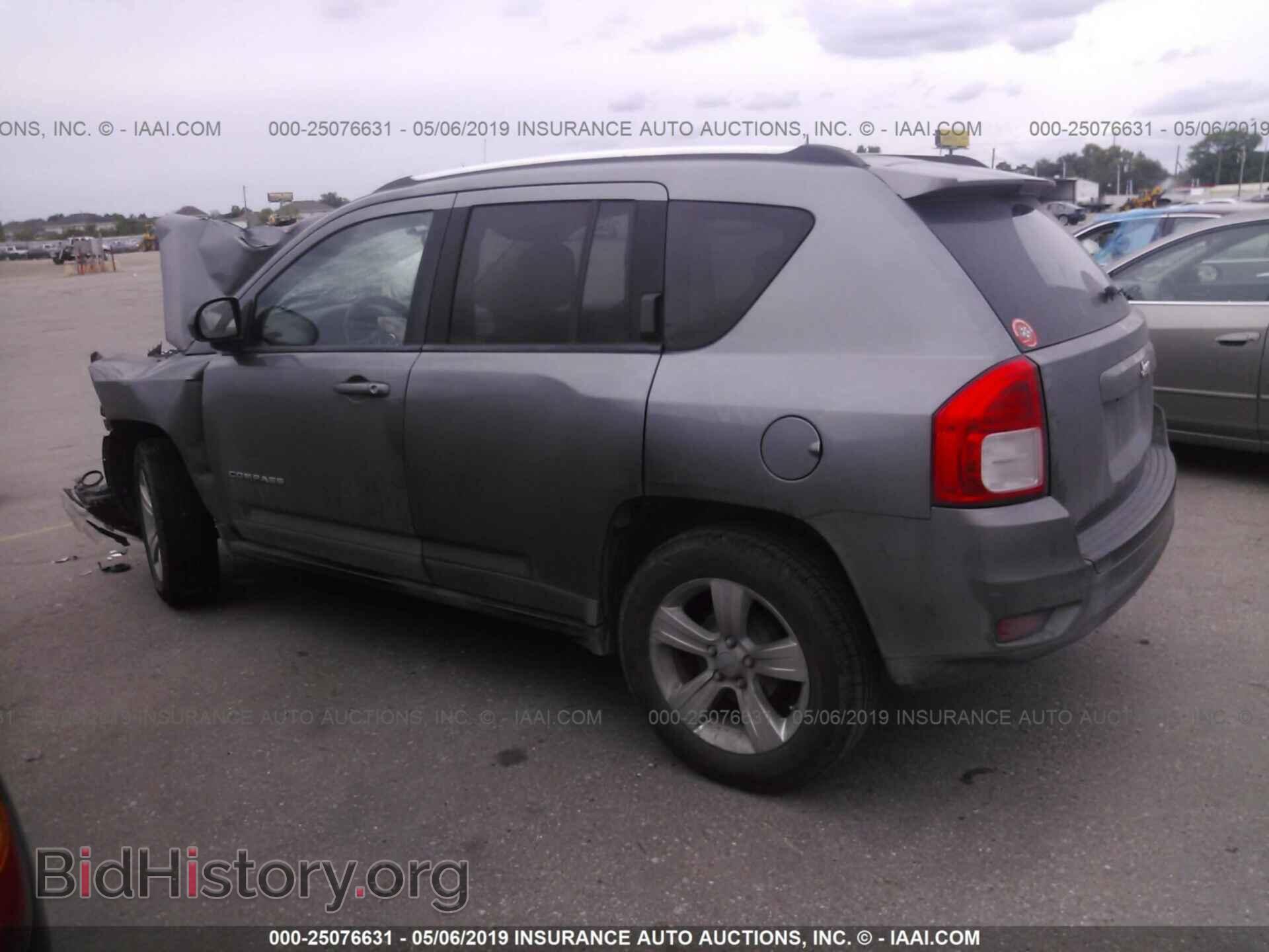 2011 JEEP COMPASS - VIN: 1J4NT1FB1BD288077 - Фото 3