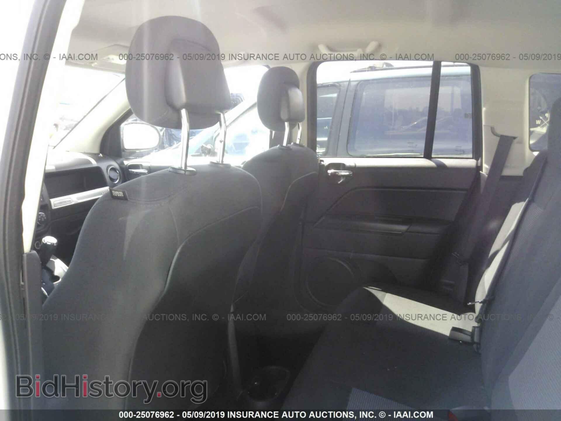 2015 JEEP COMPASS - VIN: 1C4NJDBB4FD225807 - Фото 8