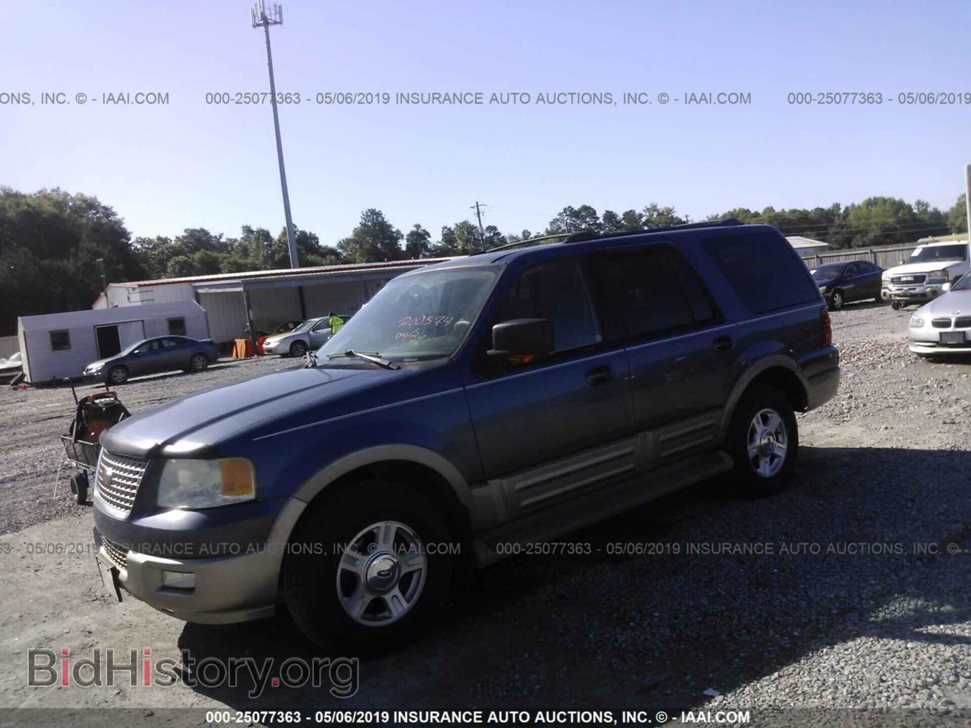 2004 FORD EXPEDITION - VIN: 1FMFU17L84LA00574 - Photo 2
