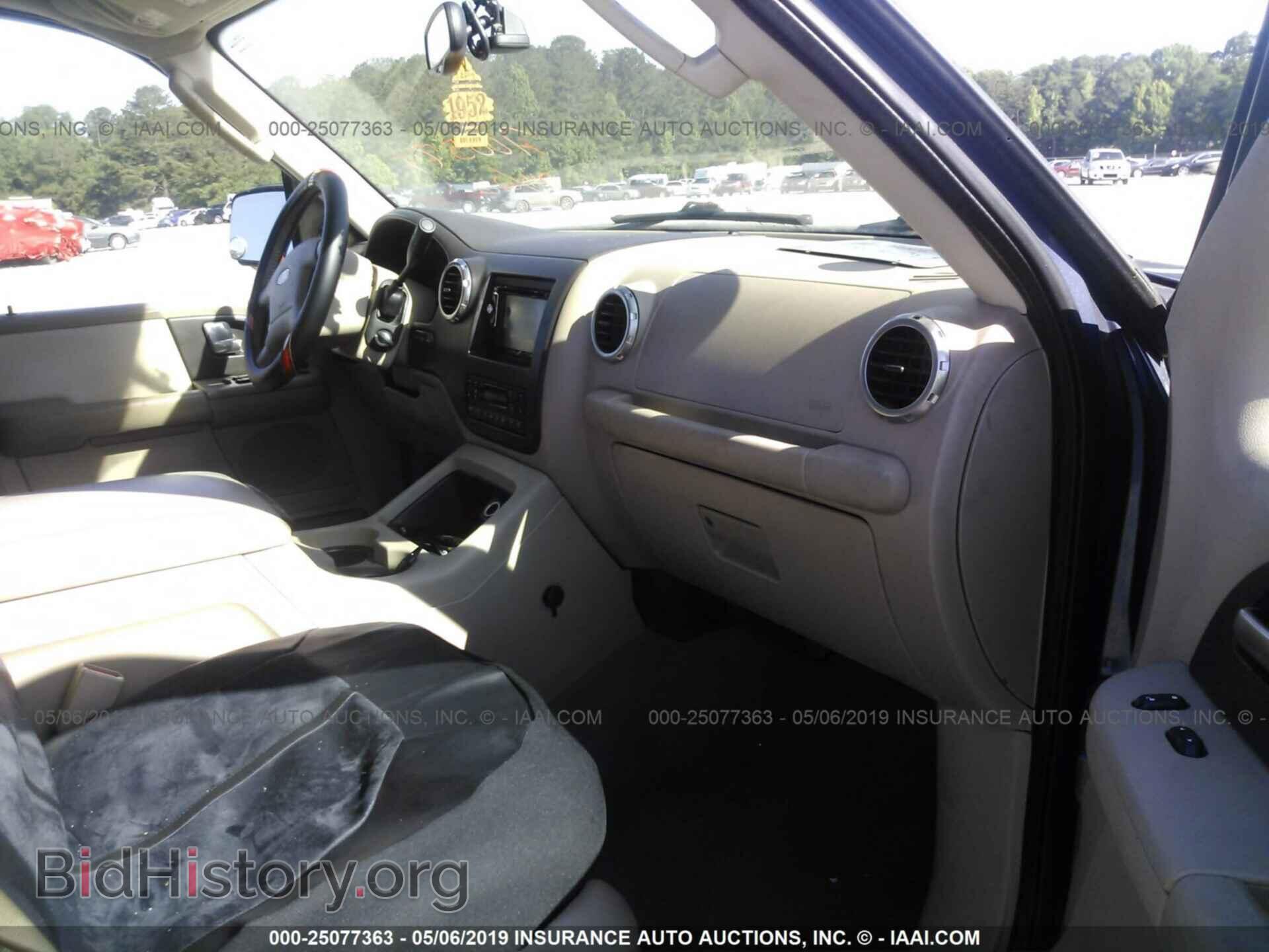 2004 FORD EXPEDITION - VIN: 1FMFU17L84LA00574 - Photo 5
