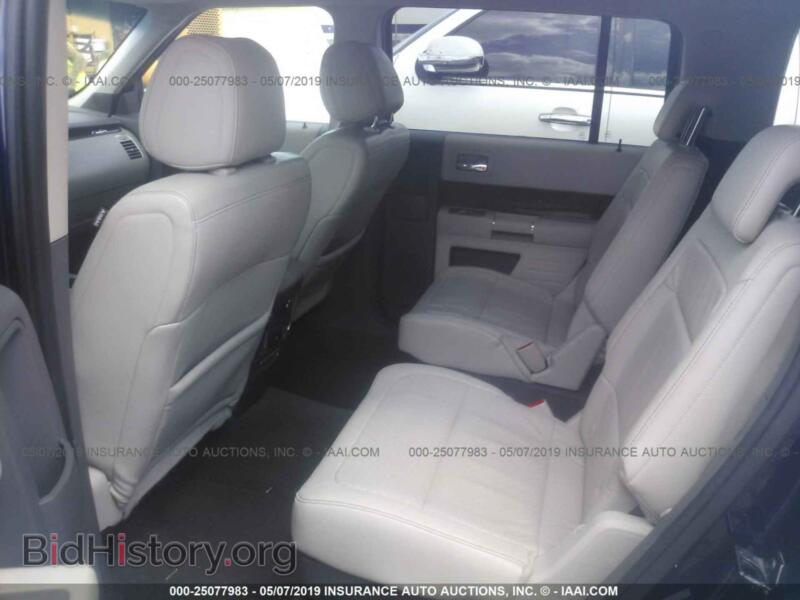 2011 Ford FLEX (VIN 2FMGK5DC7BBD32573) — photo 8 of 10