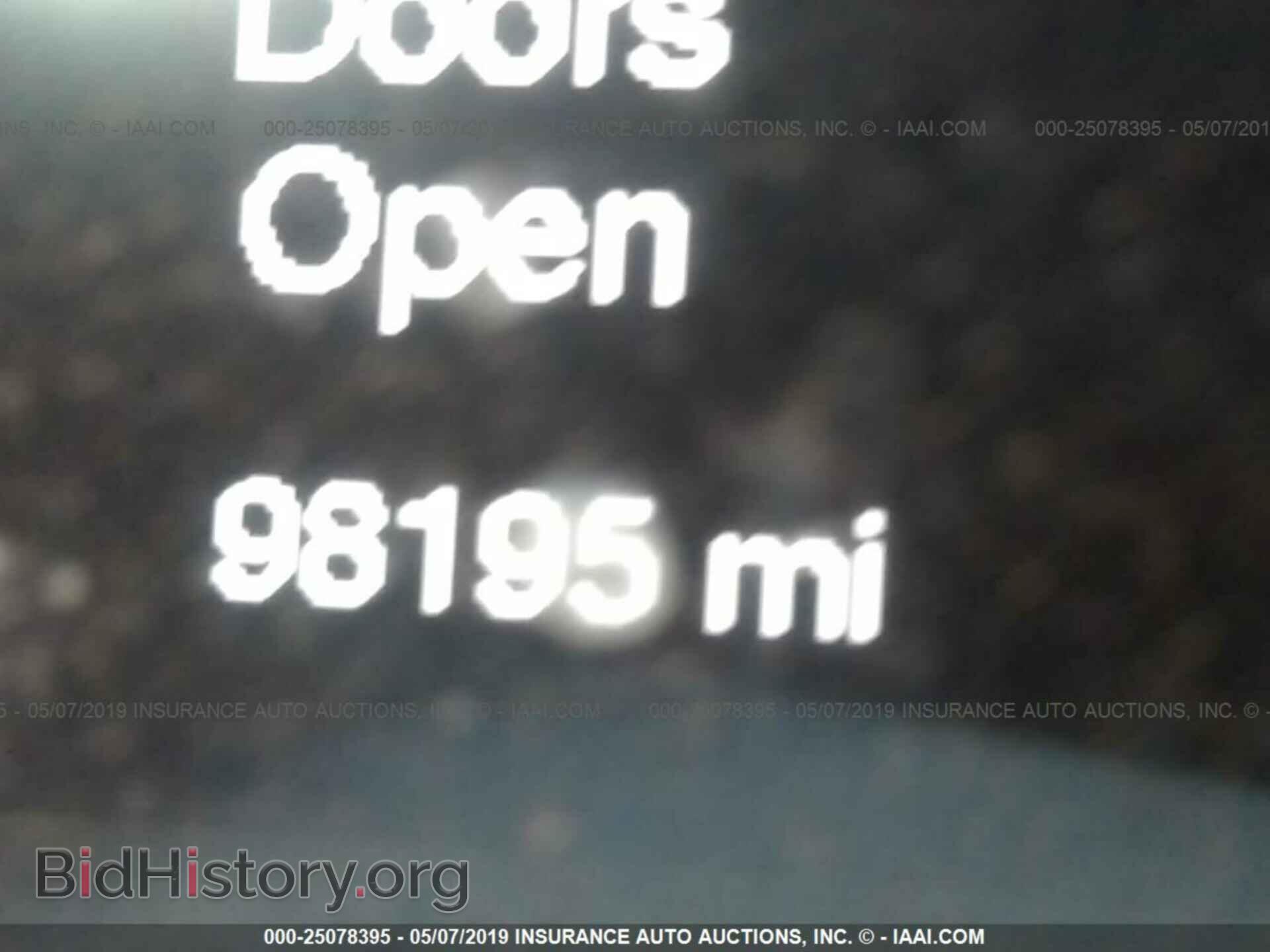 2016 CHRYSLER 200 - VIN: 1C3CCCAB8GN113136 - Photo 7