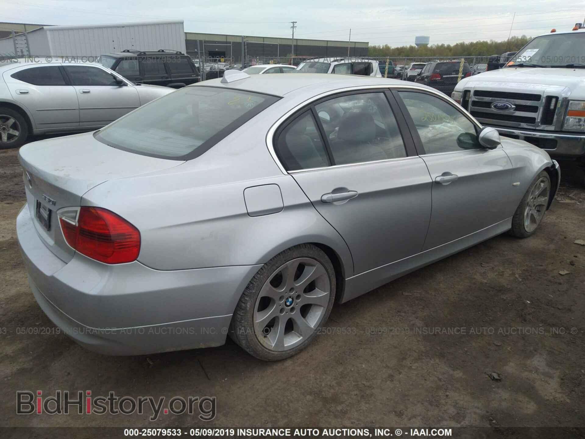 2006 BMW 330 - VIN: WBAVB33526KS35793 - Фото 4