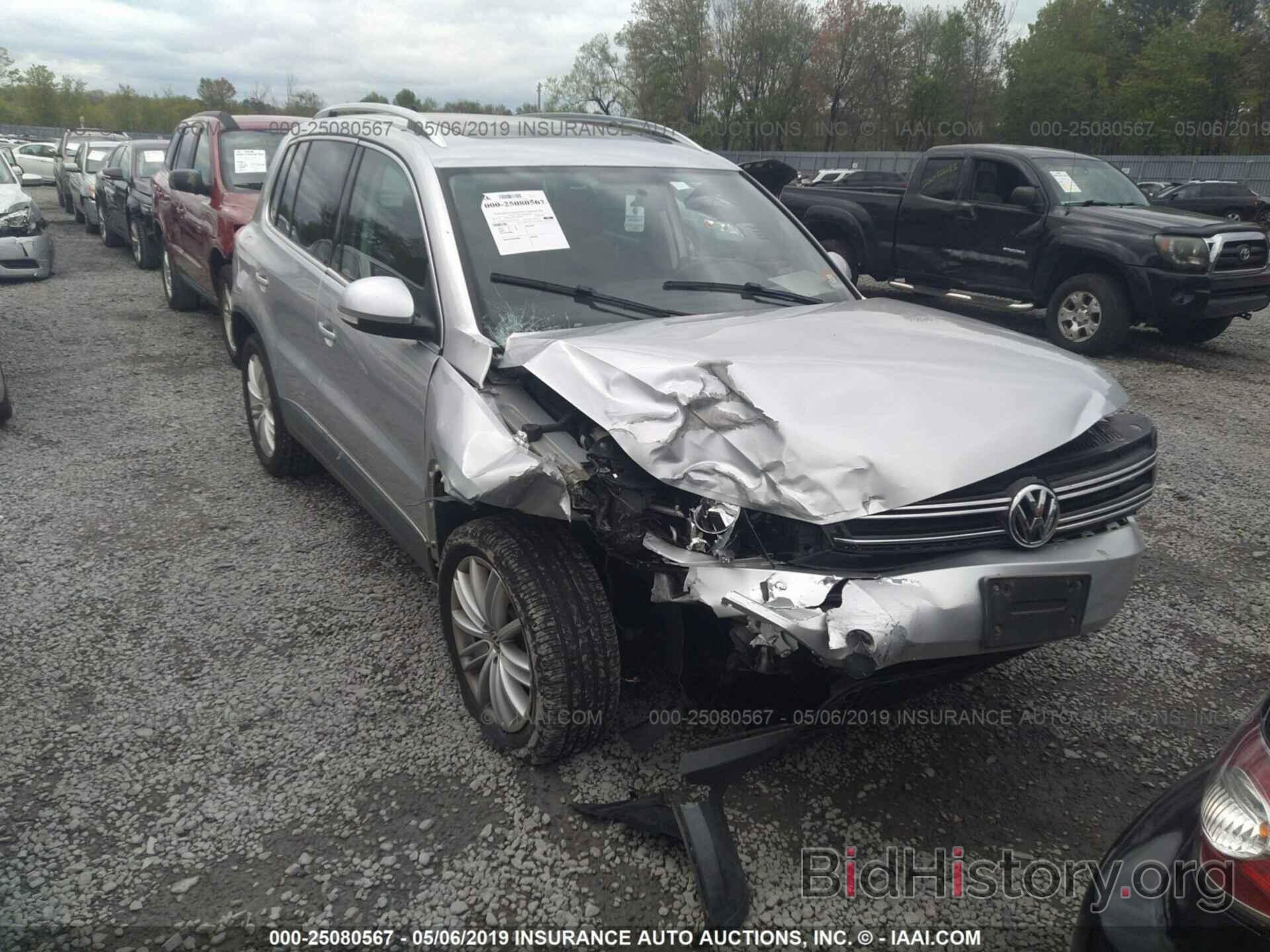 Photo WVGBV7AX1CW560444 - VOLKSWAGEN TIGUAN 2012