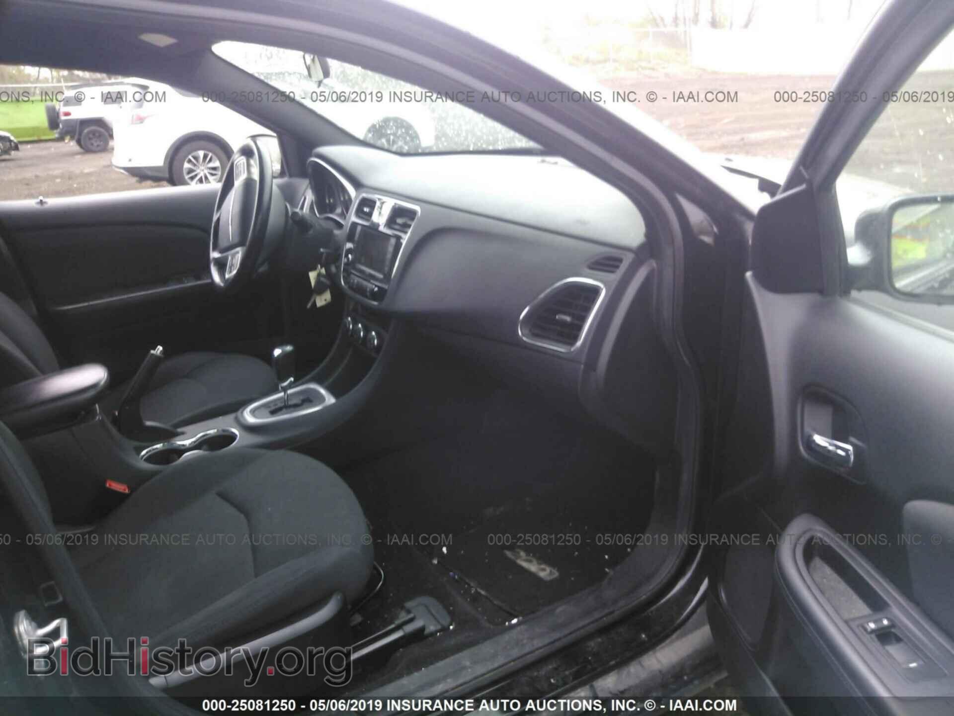 2011 CHRYSLER 200 - VIN: 1C3BC1FB8BN625657 - Фото 5