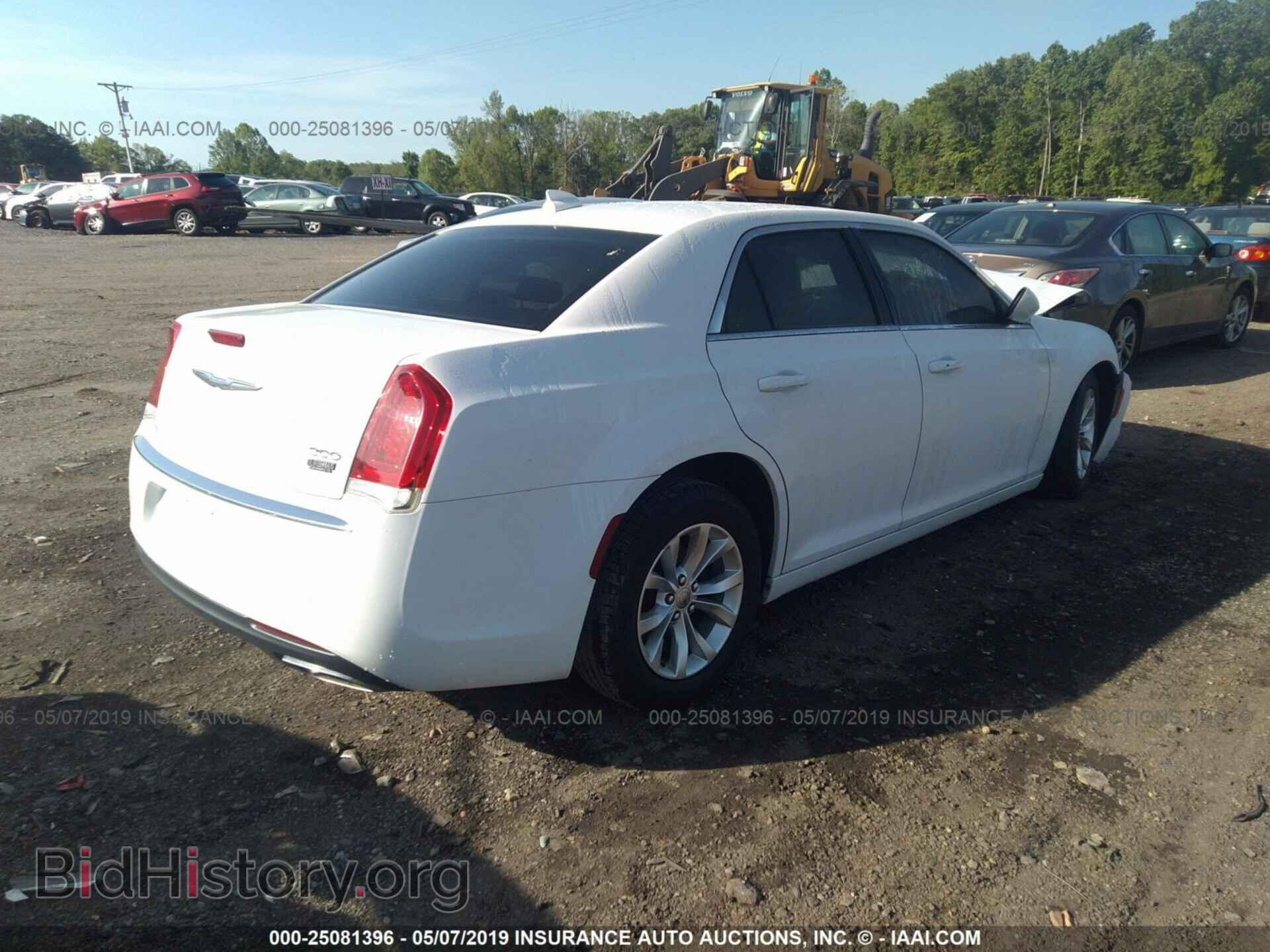 2015 CHRYSLER 300 - VIN: 2C3CCAAG3FH797360 - Фото 4