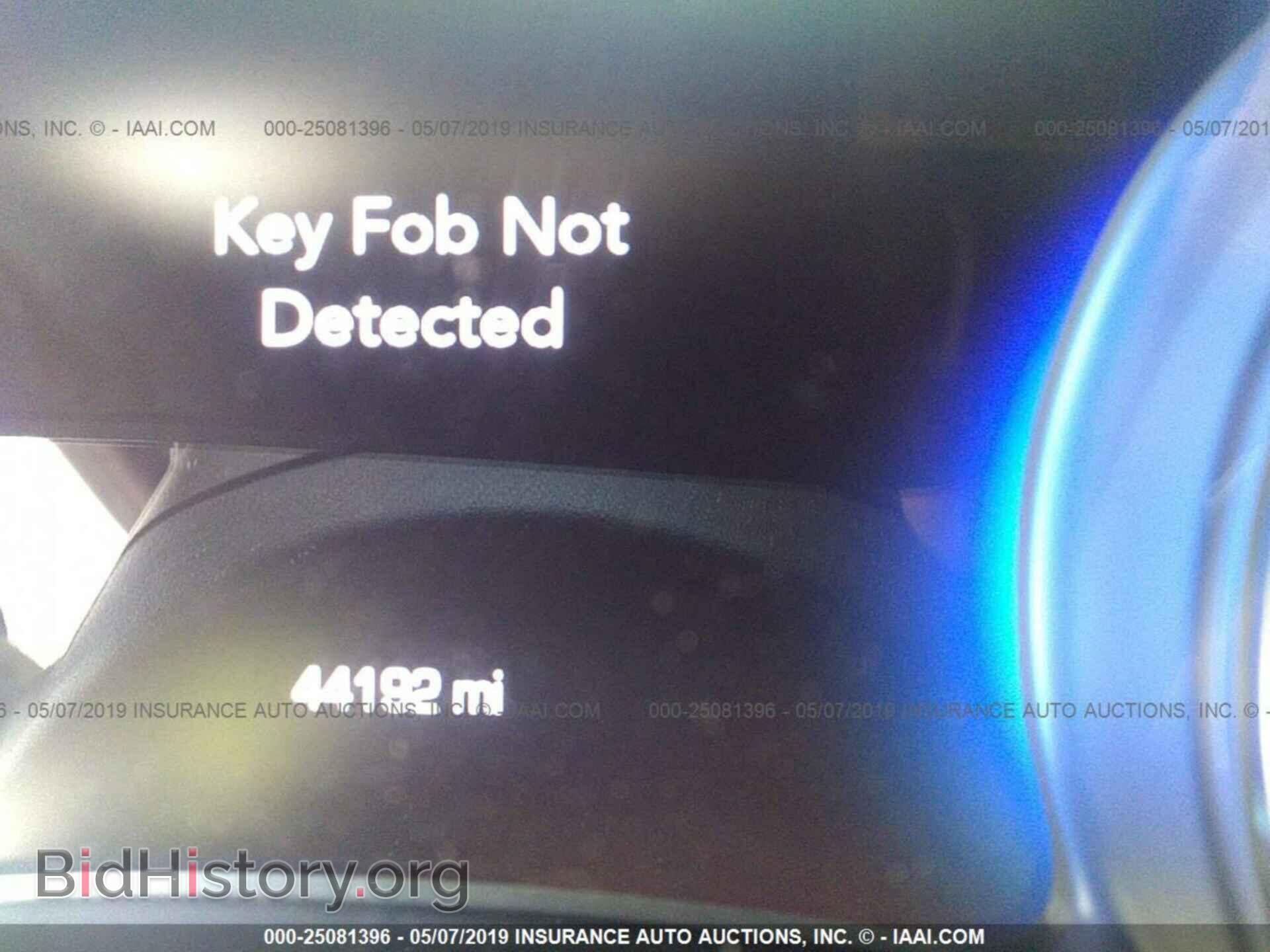 2015 CHRYSLER 300 - VIN: 2C3CCAAG3FH797360 - Фото 7