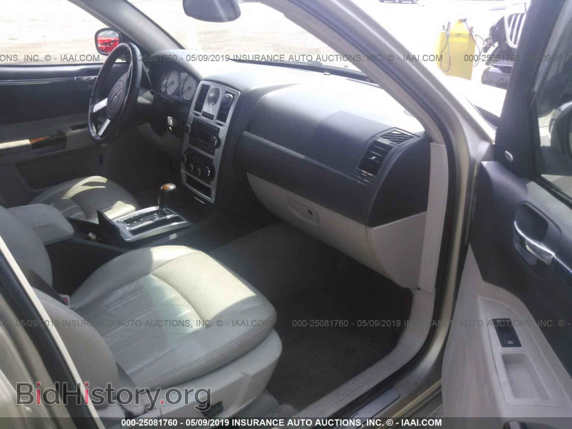 2006 CHRYSLER 300C - VIN: 2C3LA63HX6H427063 - Фото 5