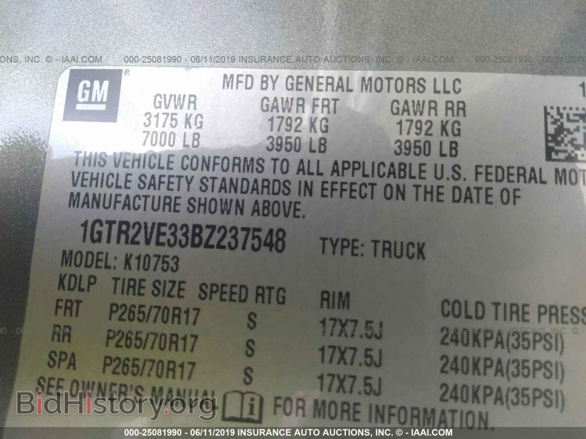2011 GMC SIERRA - VIN: 1GTR2VE33BZ237548 - Фото 9