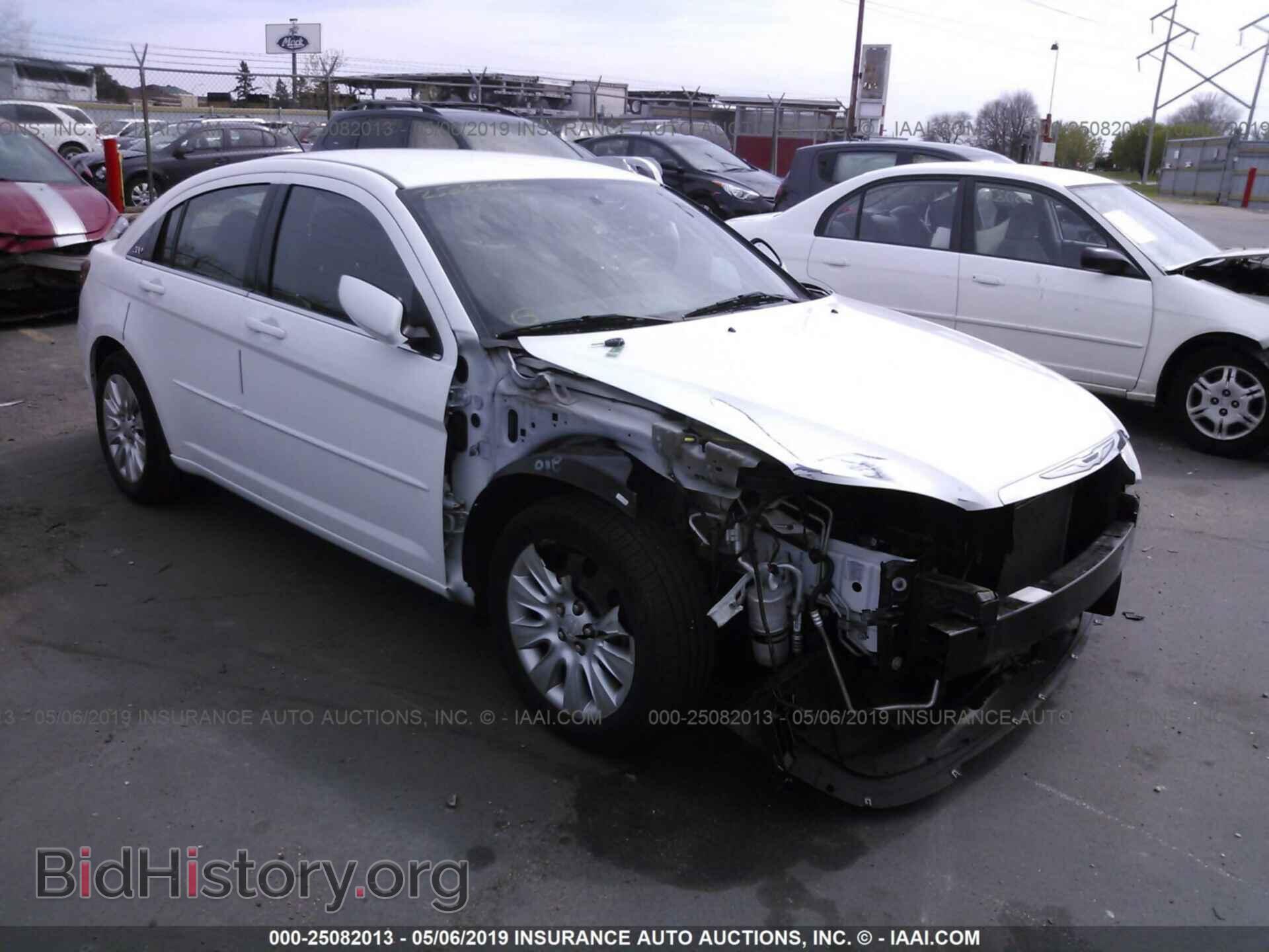 Photo 1C3CCBAB1DN624063 - CHRYSLER 200 2013