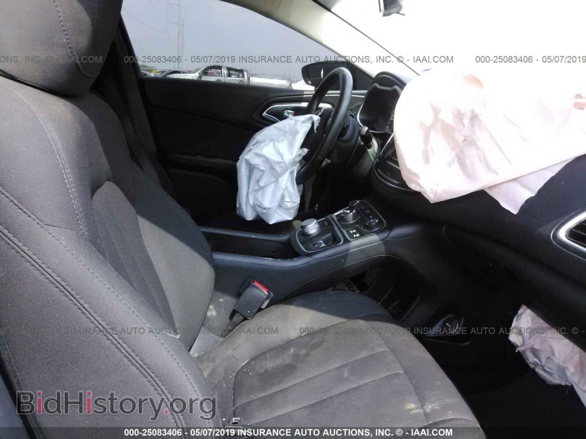 2016 CHRYSLER 200 - VIN: 1C3CCCAB3GN127221 - Photo 5