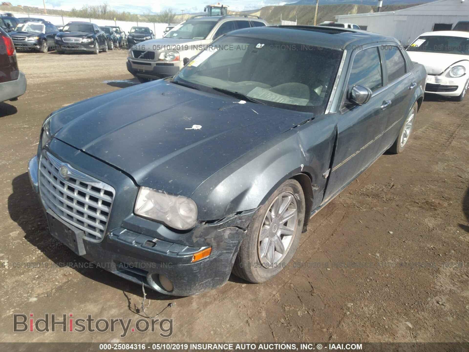 2006 CHRYSLER 300C - VIN: 2C3KA63H16H370361 - Photo 6