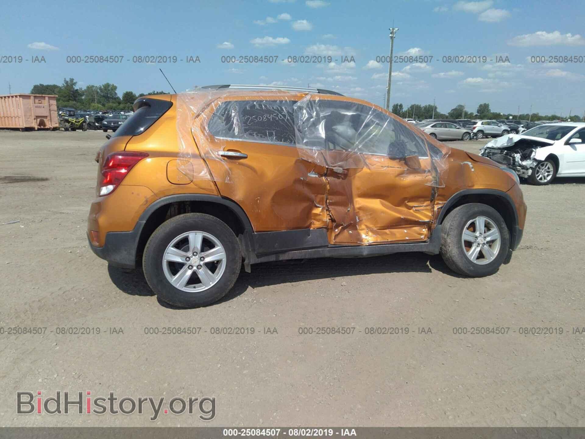 2017 CHEVROLET TRAX - VIN: 3GNCJLSB4HL188067 - Photo 4