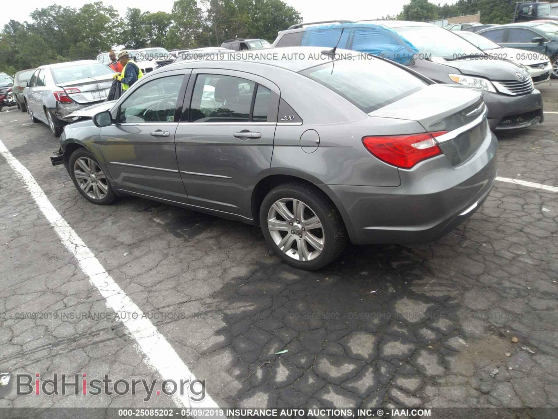 2012 CHRYSLER 200 - VIN: 1C3CCBAB4CN208071 - Фото 3