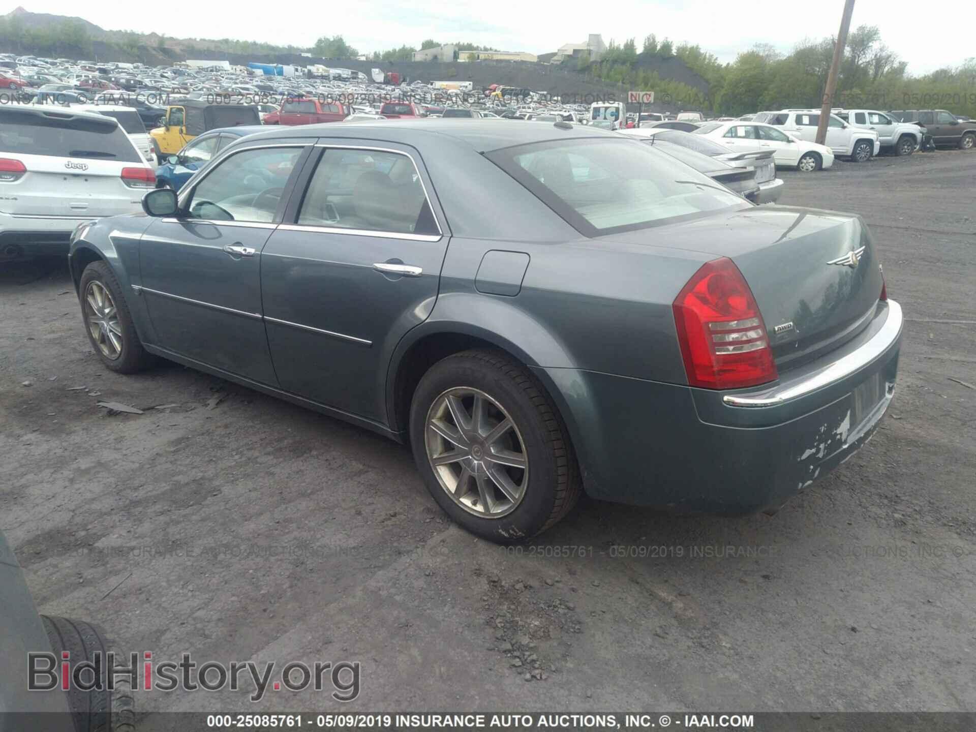 2006 CHRYSLER 300C - VIN: 2C3KK63H76H351066 - Фото 3