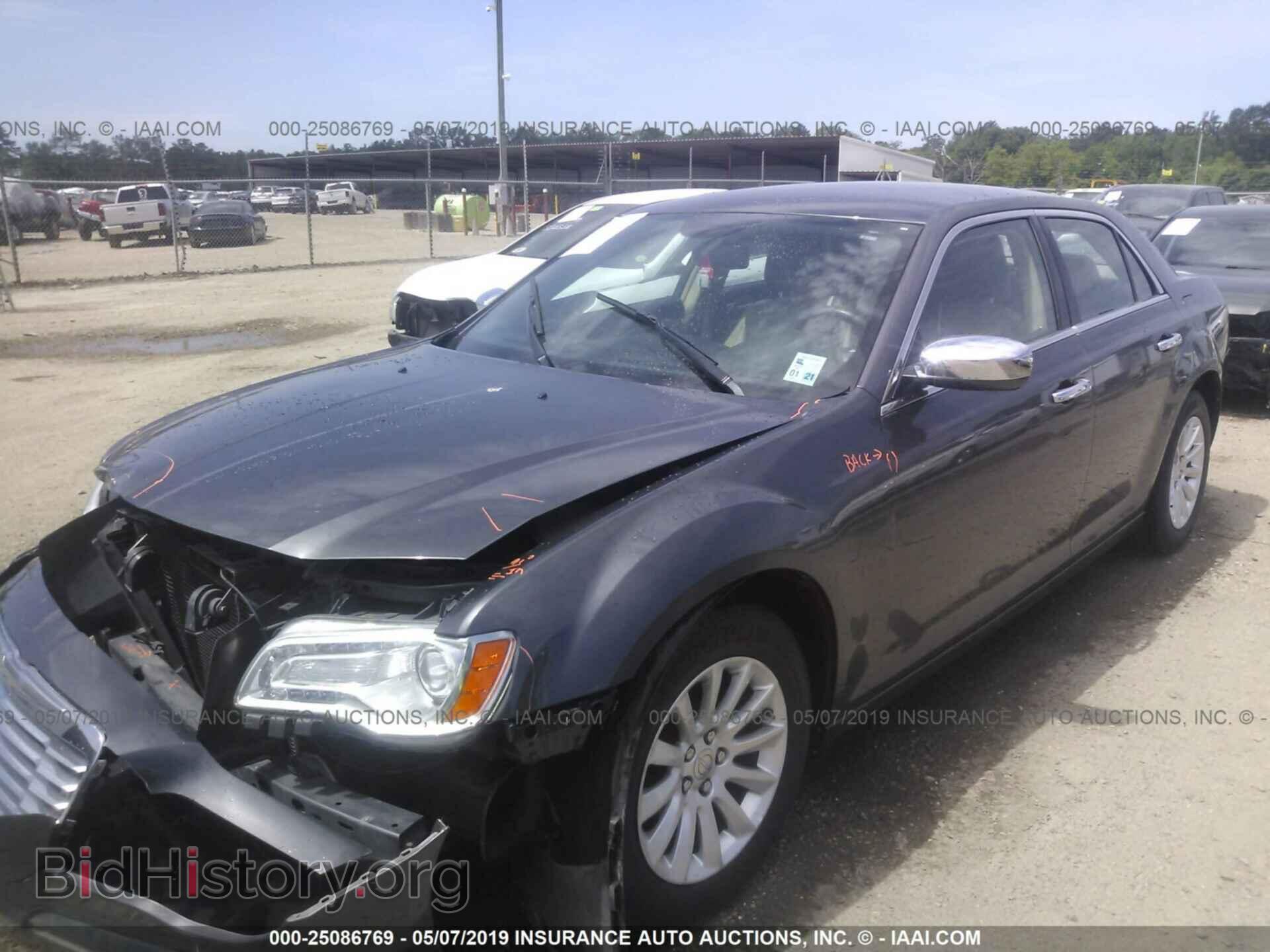 2014 CHRYSLER 300 - VIN: 2C3CCAAG9EH127617 - Фото 2