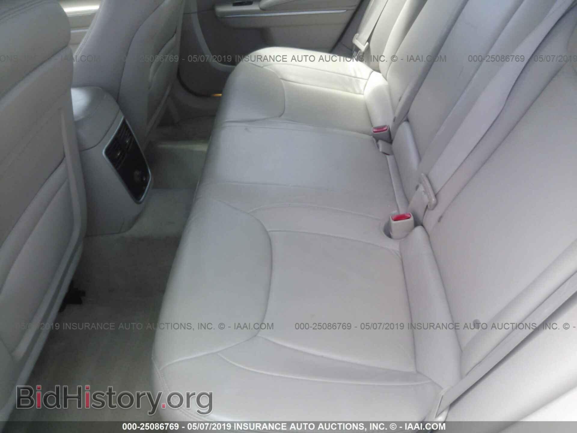 2014 CHRYSLER 300 - VIN: 2C3CCAAG9EH127617 - Фото 8