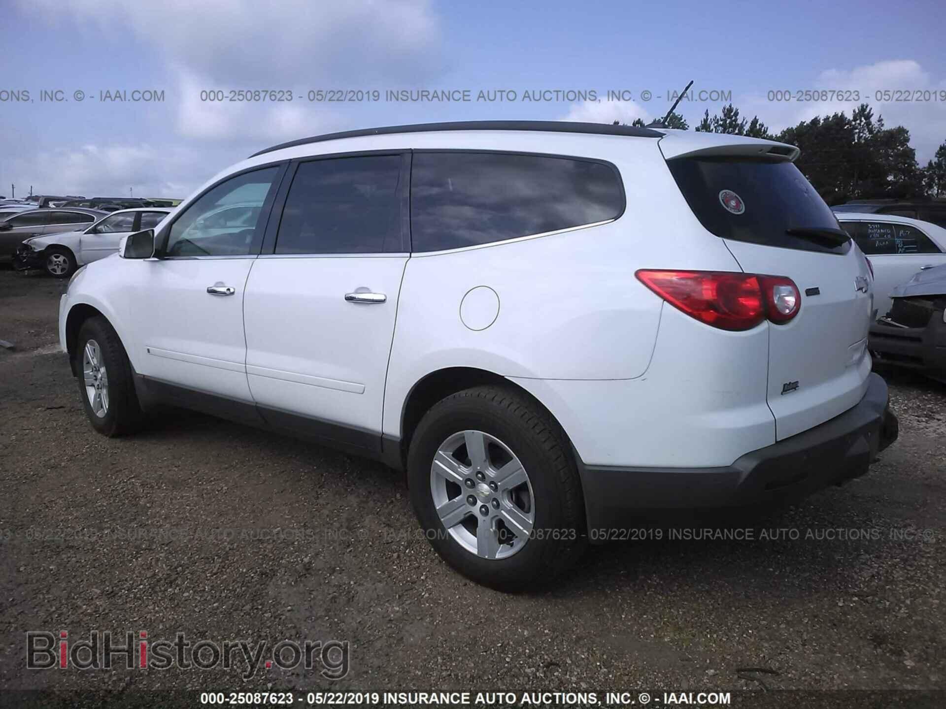2010 CHEVROLET TRAVERSE - VIN: 1GNLRFED7AS131604 - Фото 3